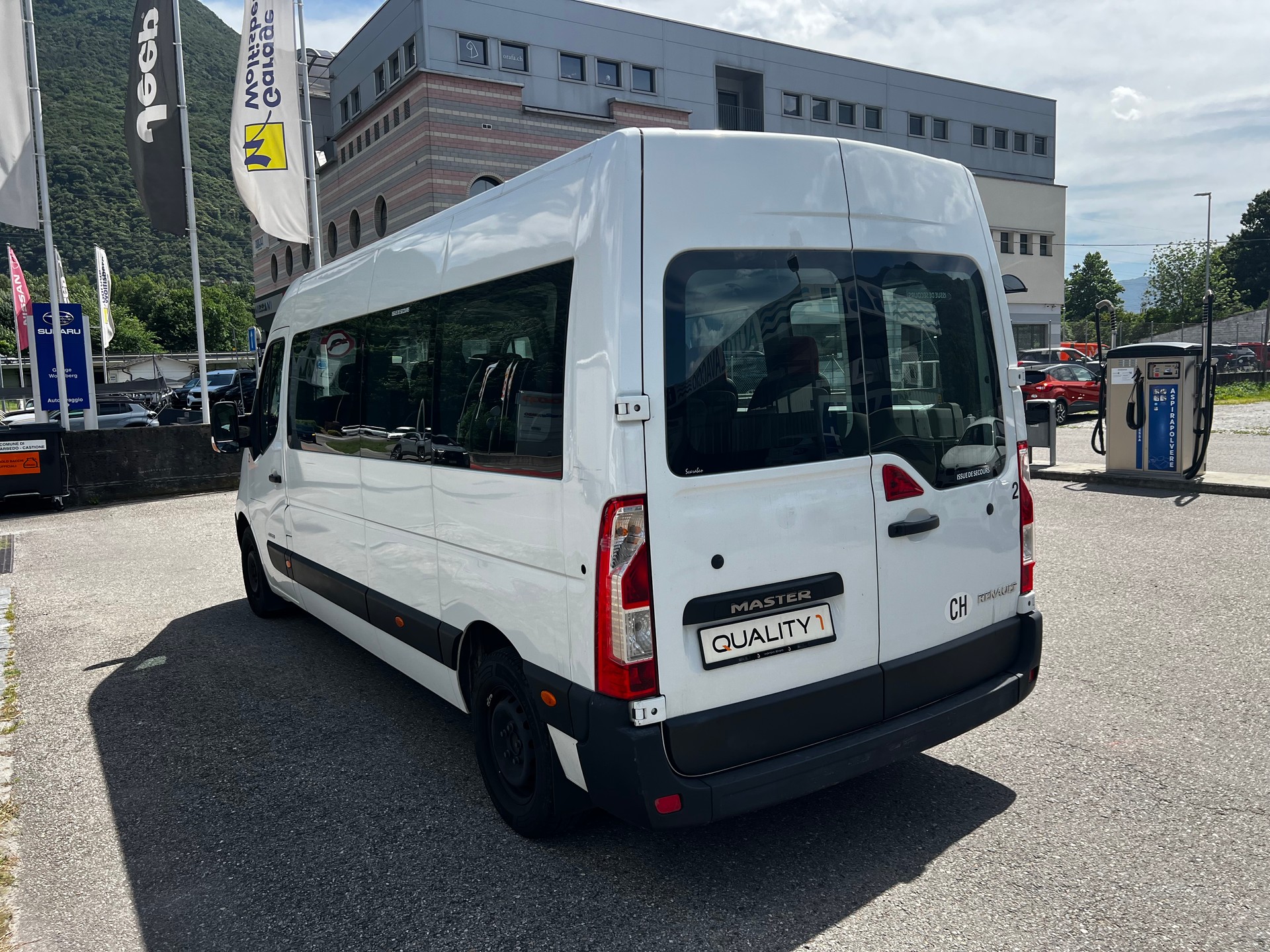 RENAULT Master T39 2.3dCi Minibus 14 L3H2-image-4