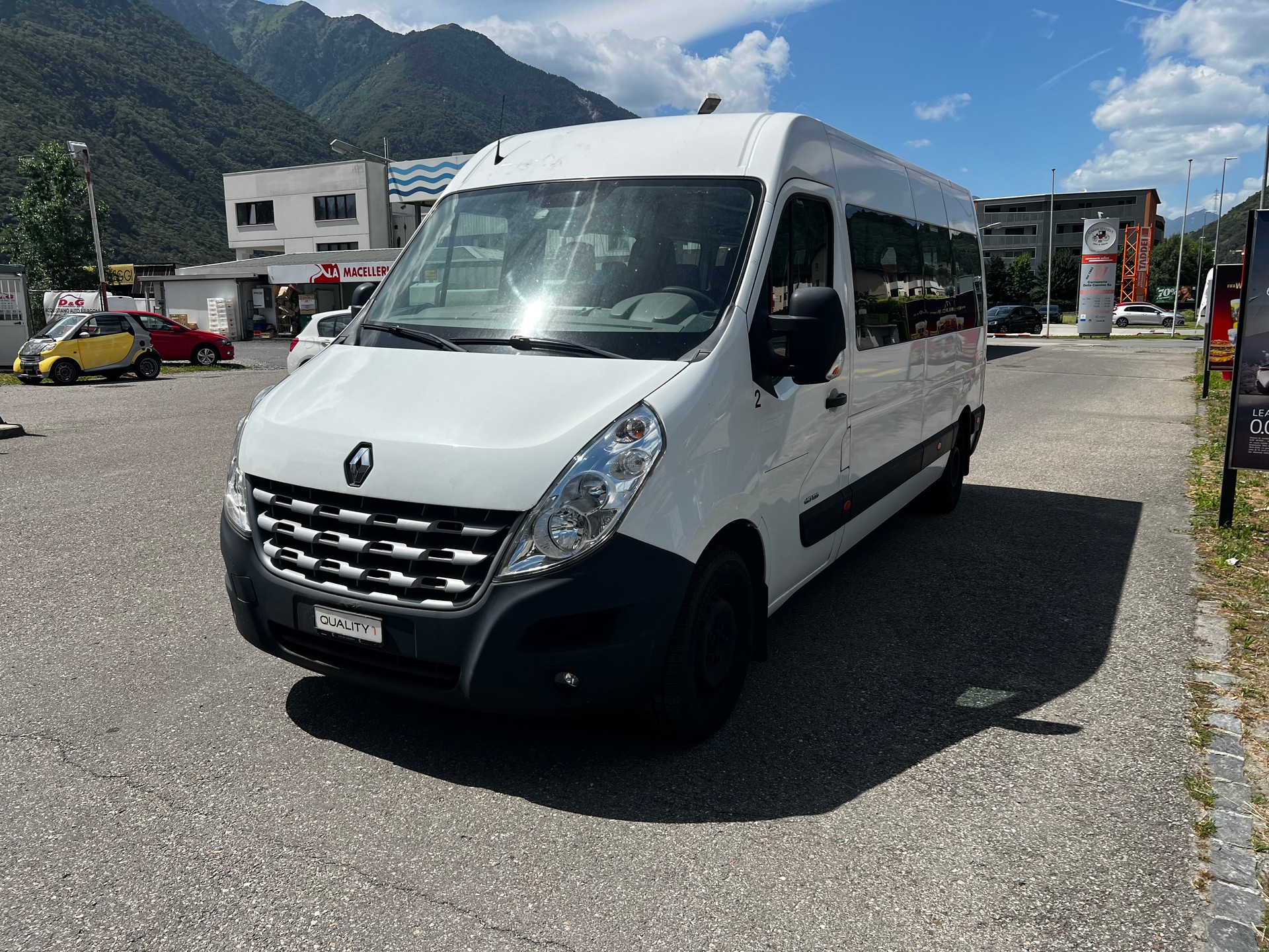 RENAULT Master T39 2.3dCi Minibus 14 L3H2-image-3