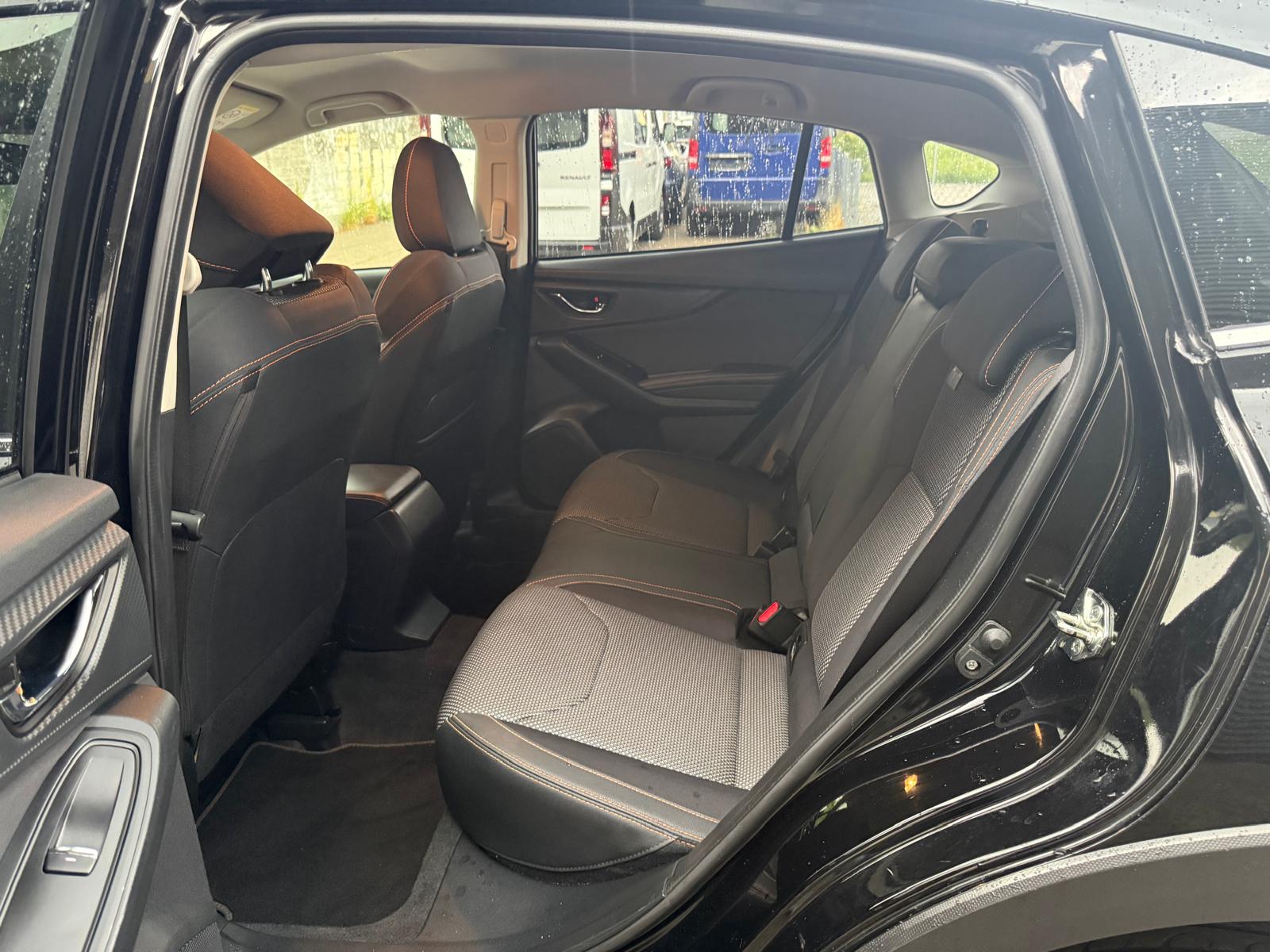SUBARU XV 2.0 Swiss Plus AWD Lineartronic ** Teil-Leder ** Gr-Navi ** RF-Kamera ** Totwinkel-Assistent ** Frisch Ab MFK & Service **-image-13
