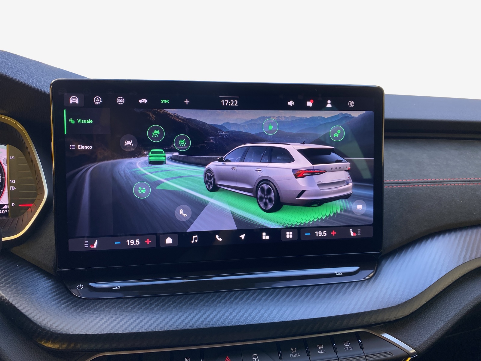 SKODA Octavia Combi 2.0 TSI DSG RS 30 Years Edition-image-14