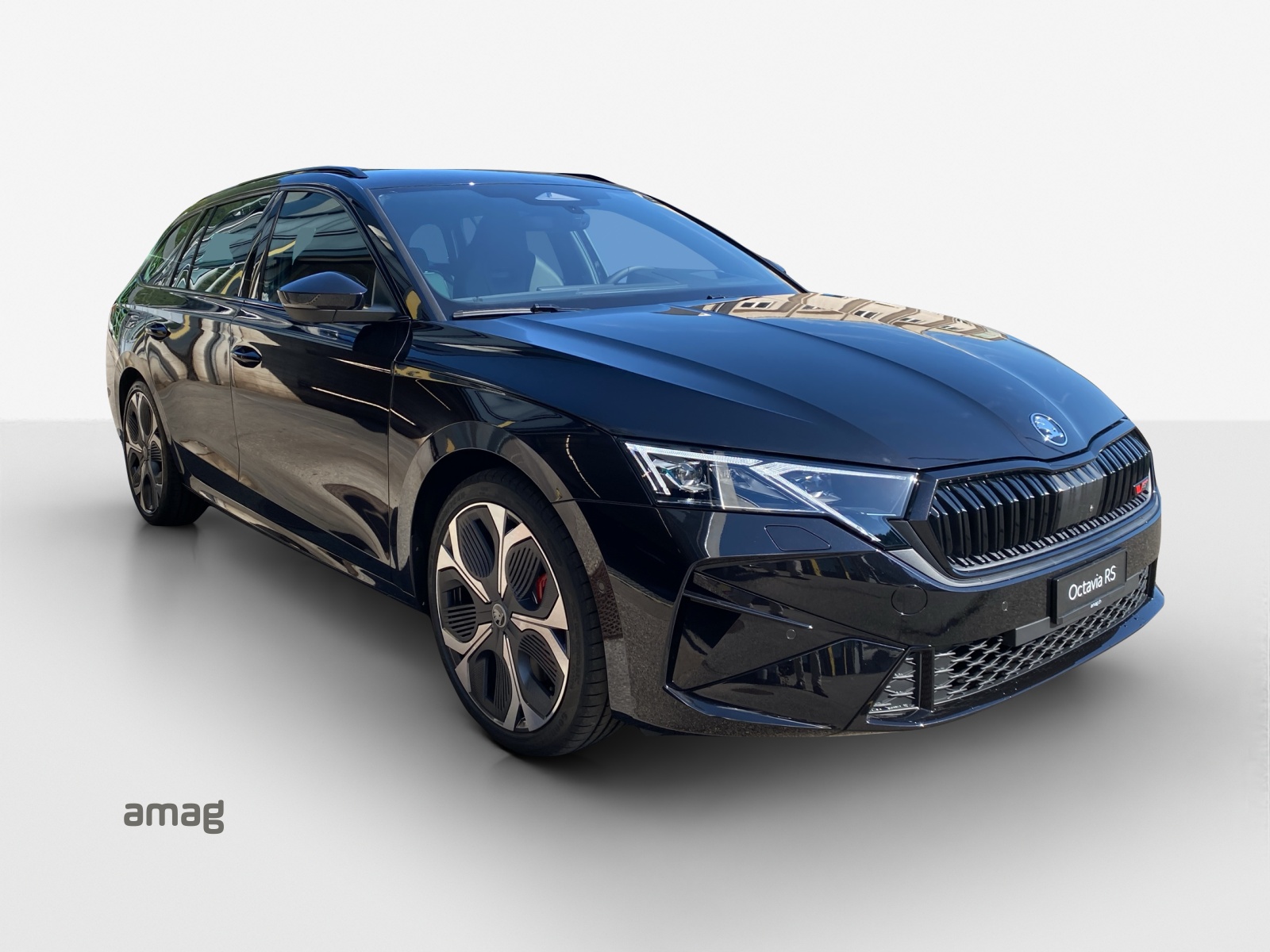 SKODA Octavia Combi 2.0 TSI DSG RS 30 Years Edition-image-5