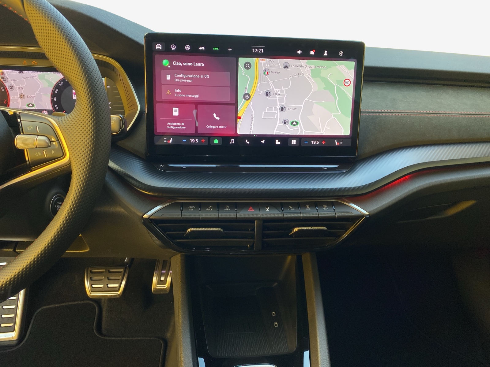 SKODA Octavia Combi 2.0 TSI DSG RS 30 Years Edition-image-10