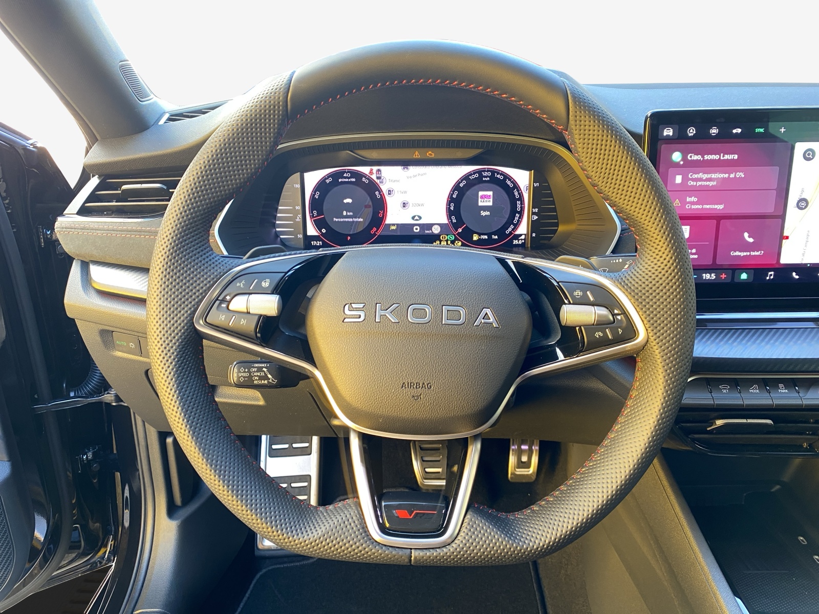 SKODA Octavia Combi 2.0 TSI DSG RS 30 Years Edition-image-9