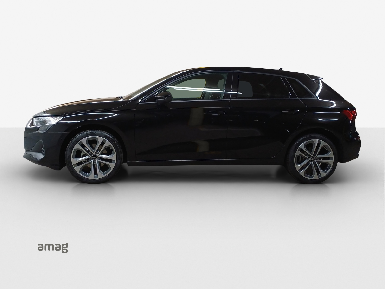 AUDI A3 Sportback TFSI 110 kW S tronic-image-1