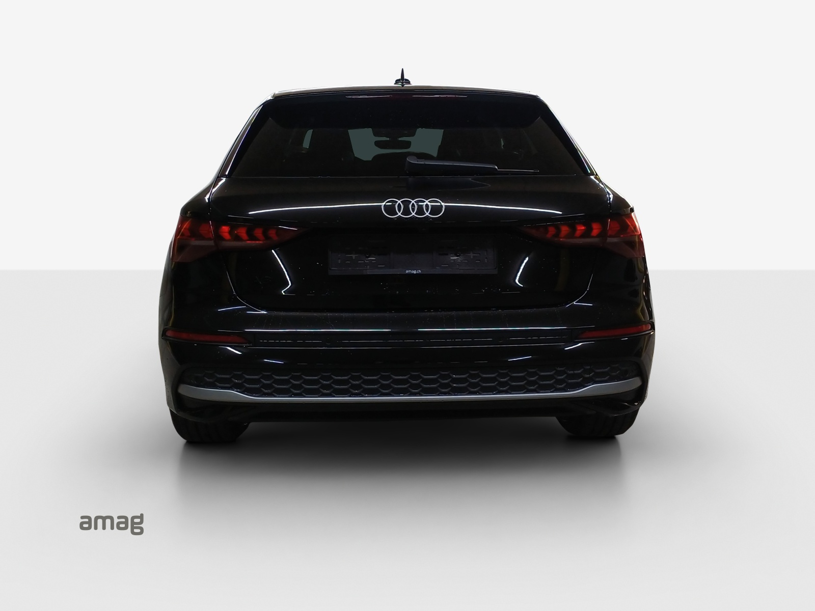 AUDI A3 Sportback TFSI 110 kW S tronic-image-3