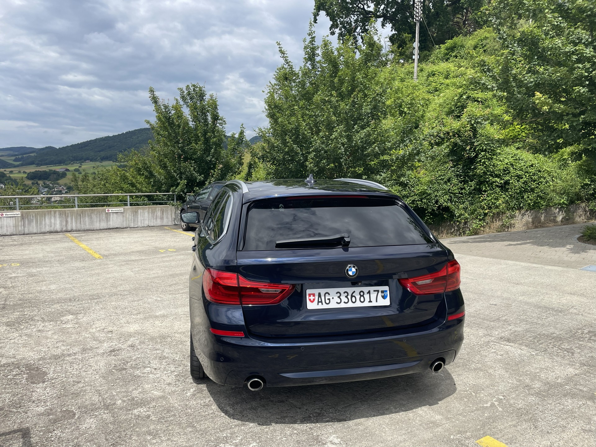BMW 530d xDrive-image-1