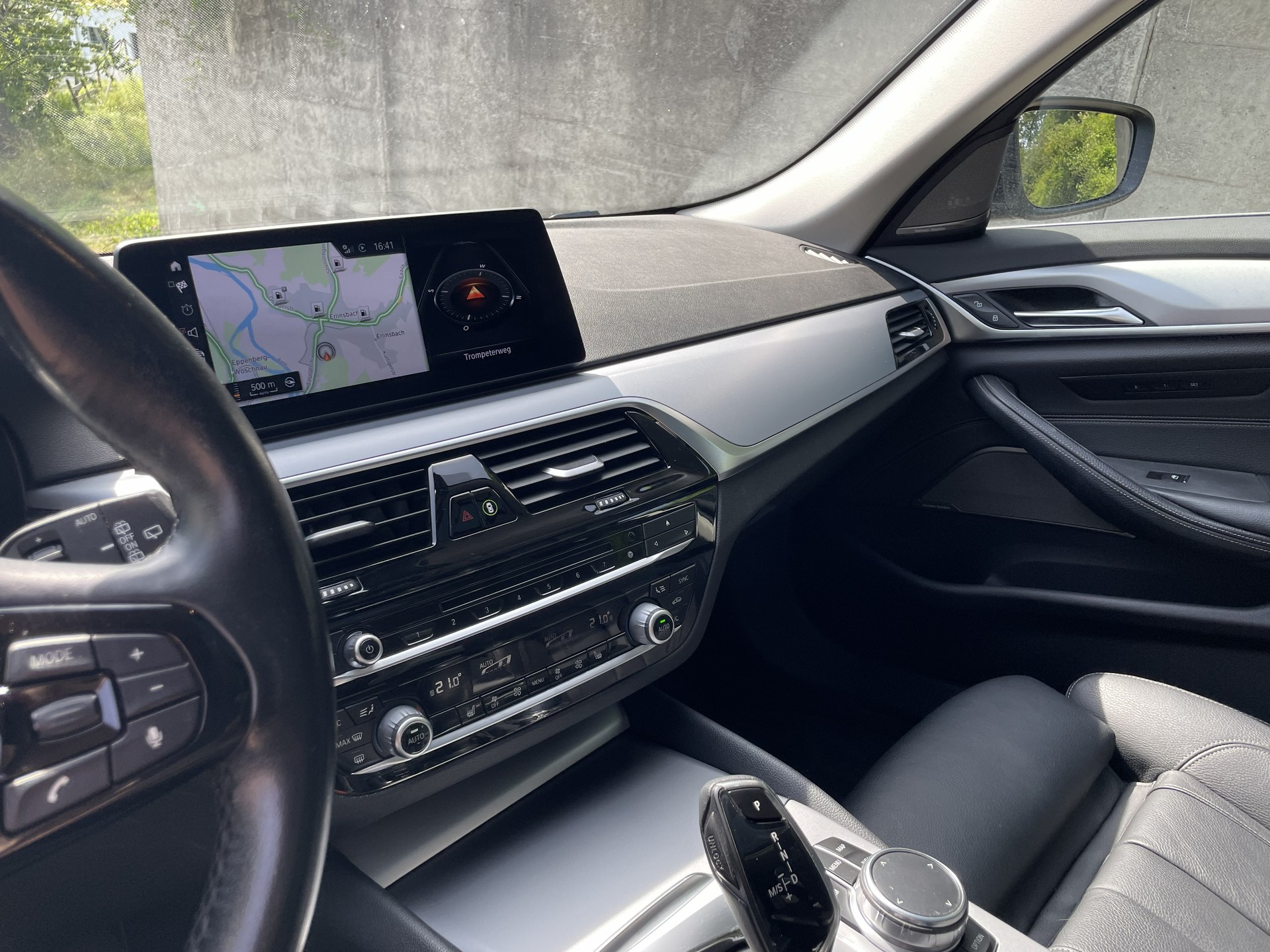 BMW 530d xDrive-image-3