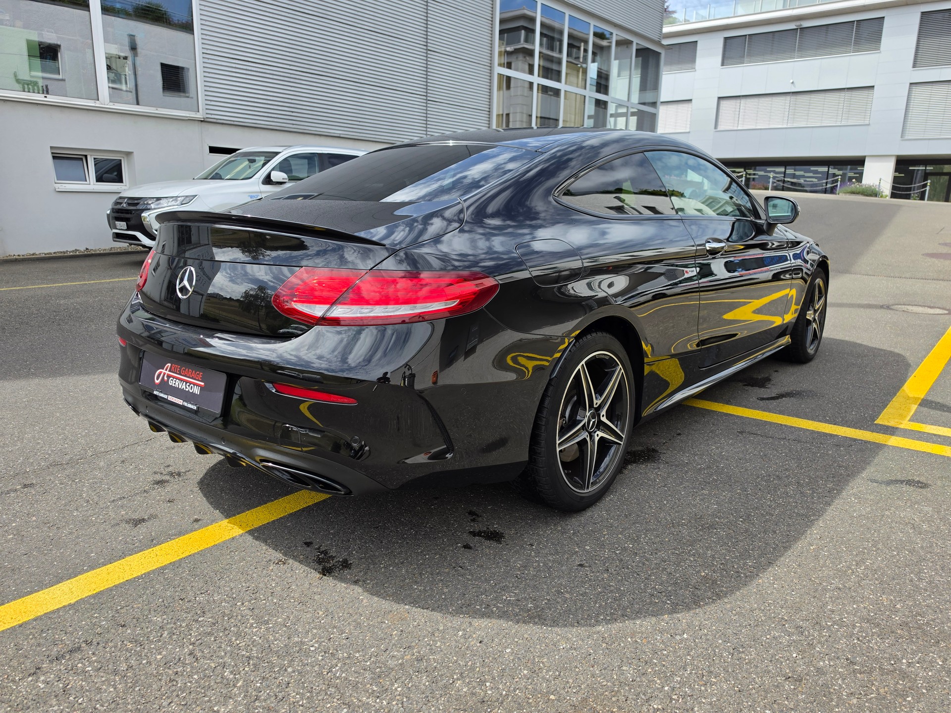 MERCEDES-BENZ C 43 AMG 4Matic 9G-tronic-image-4