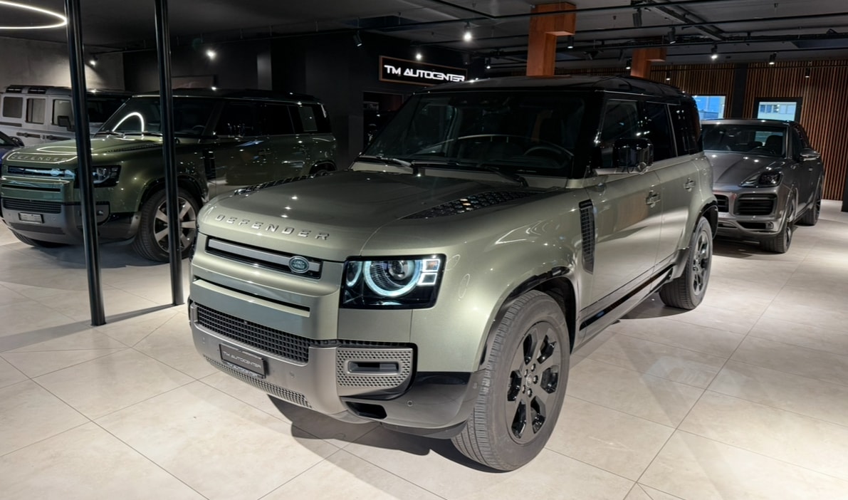 LAND ROVER Land Rover Defender 110 D300 AWD X-DYNAMIC SE-image-0