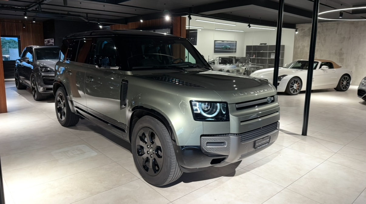 LAND ROVER Land Rover Defender 110 D300 AWD X-DYNAMIC SE-image-1