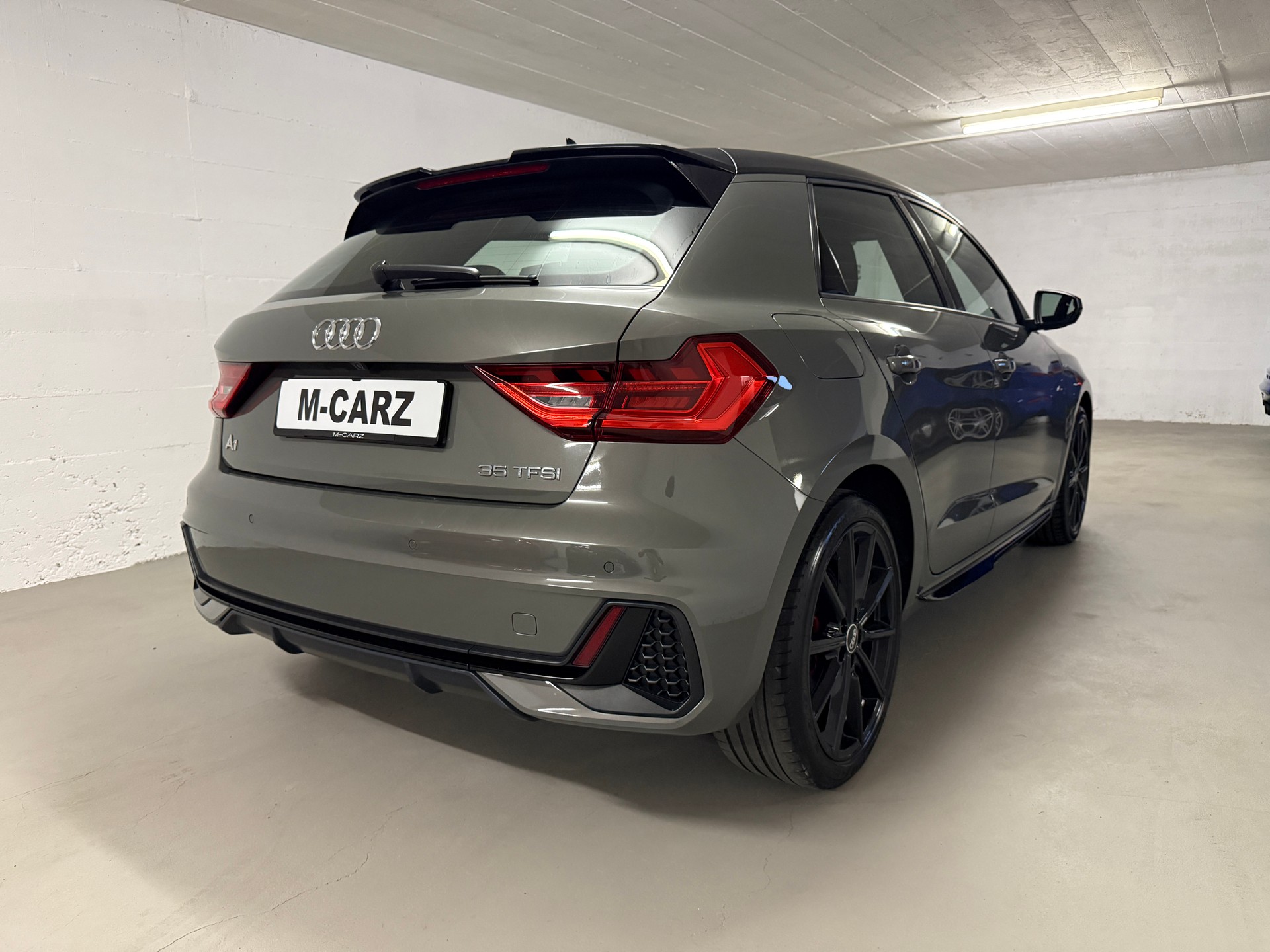 AUDI A1 Sportback 35 TFSI S Line S-tronic-image-0