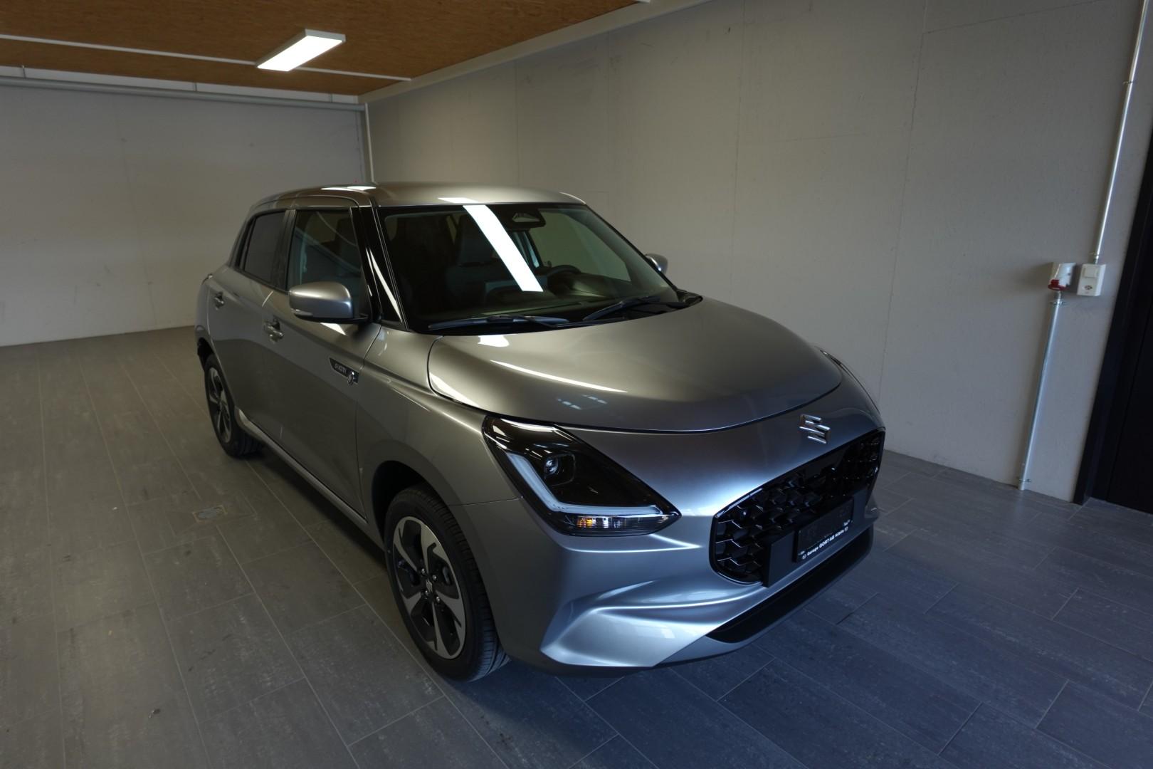 SUZUKI Swift 1.2 Sakura Top Hybrid 4x4-image-2