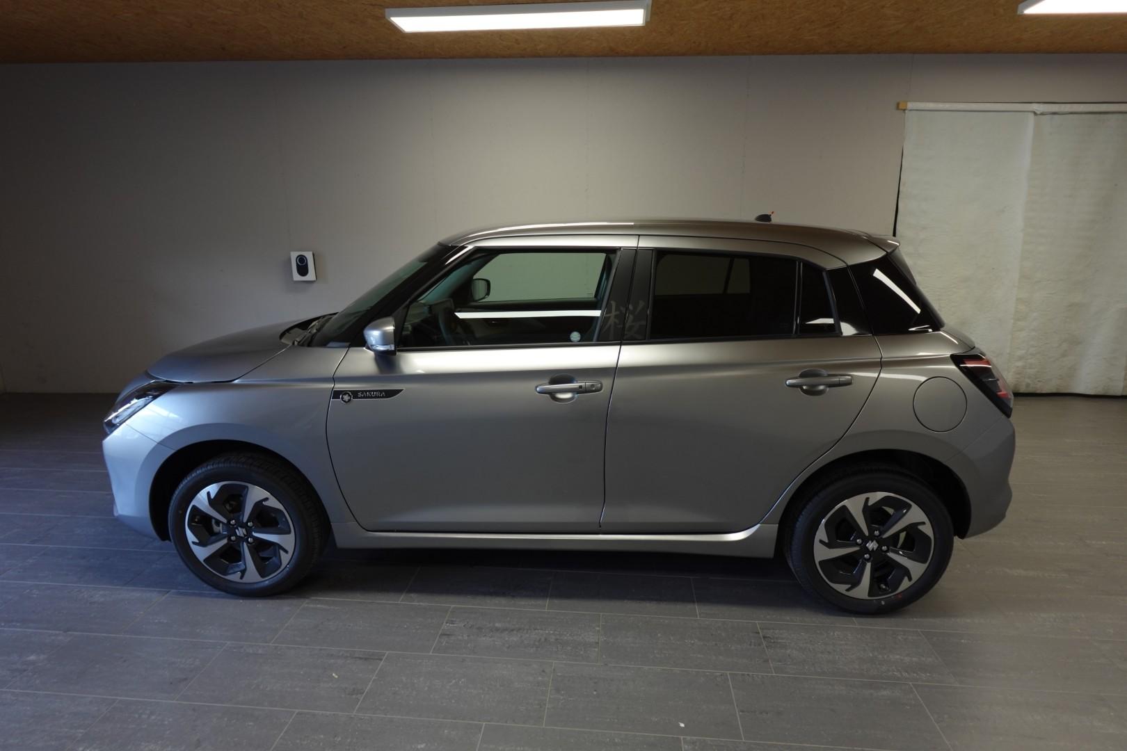 SUZUKI Swift 1.2 Sakura Top Hybrid 4x4-image-15