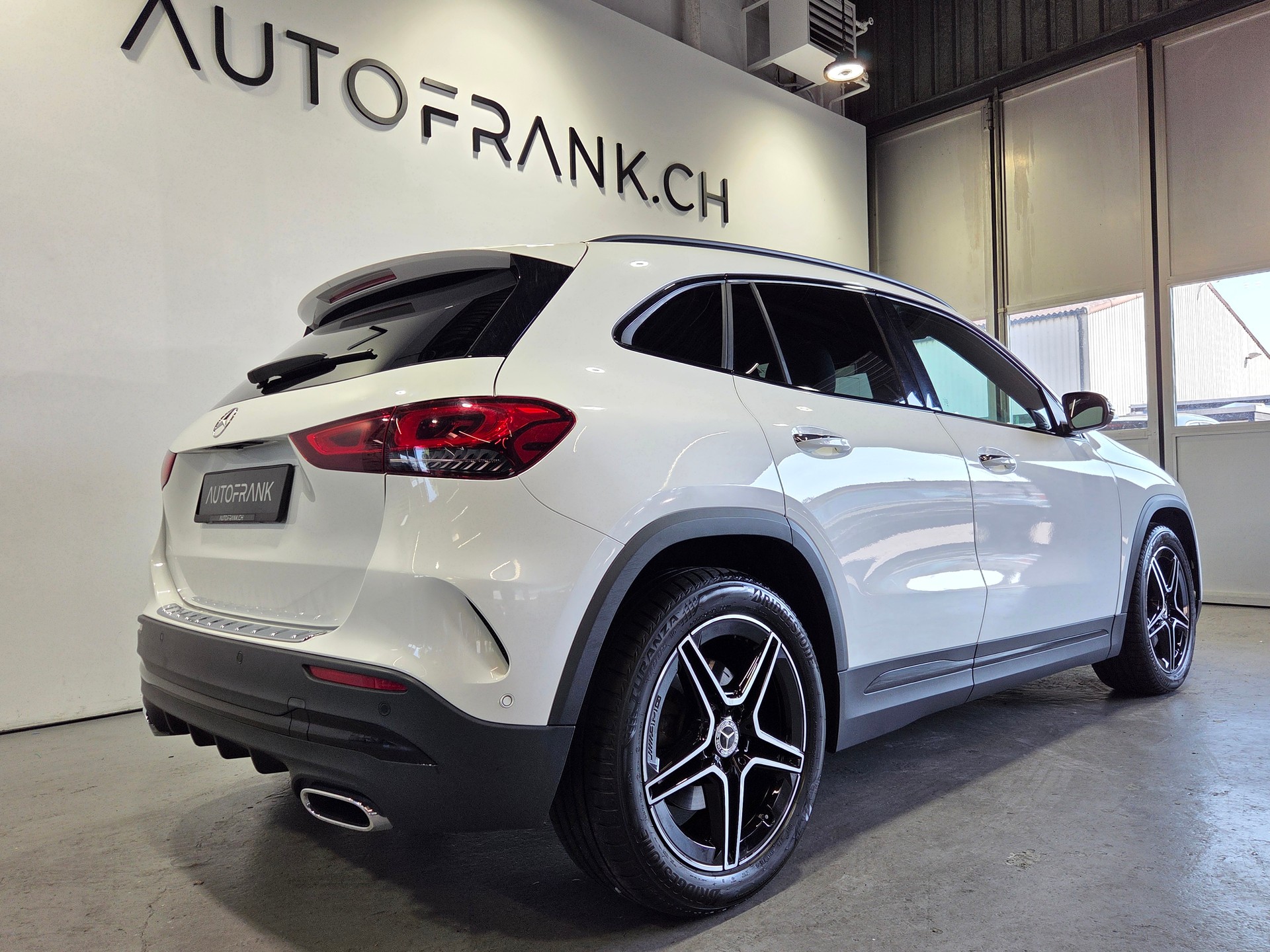 MERCEDES-BENZ GLA 250-image-2