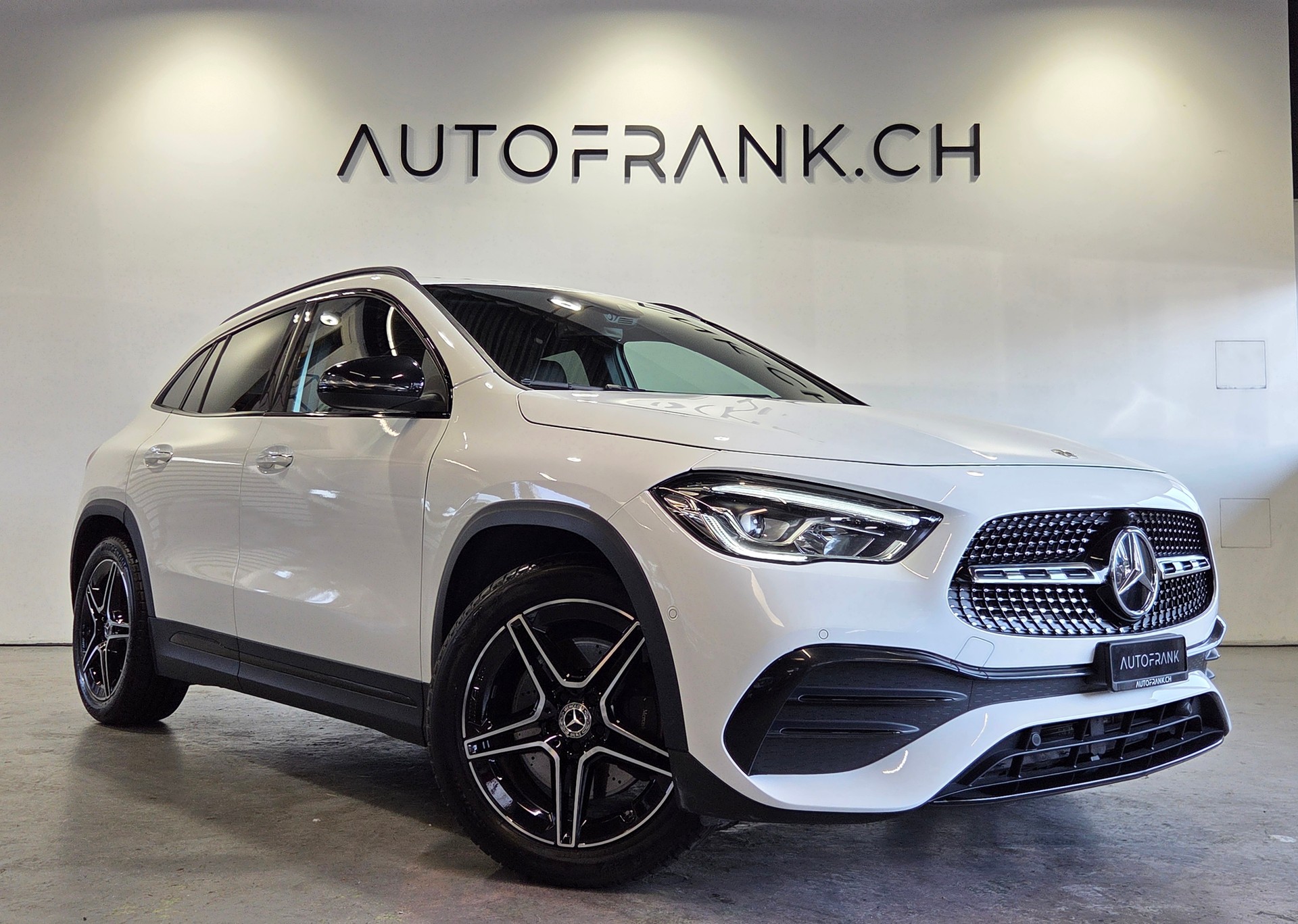 MERCEDES-BENZ GLA 250-image-0