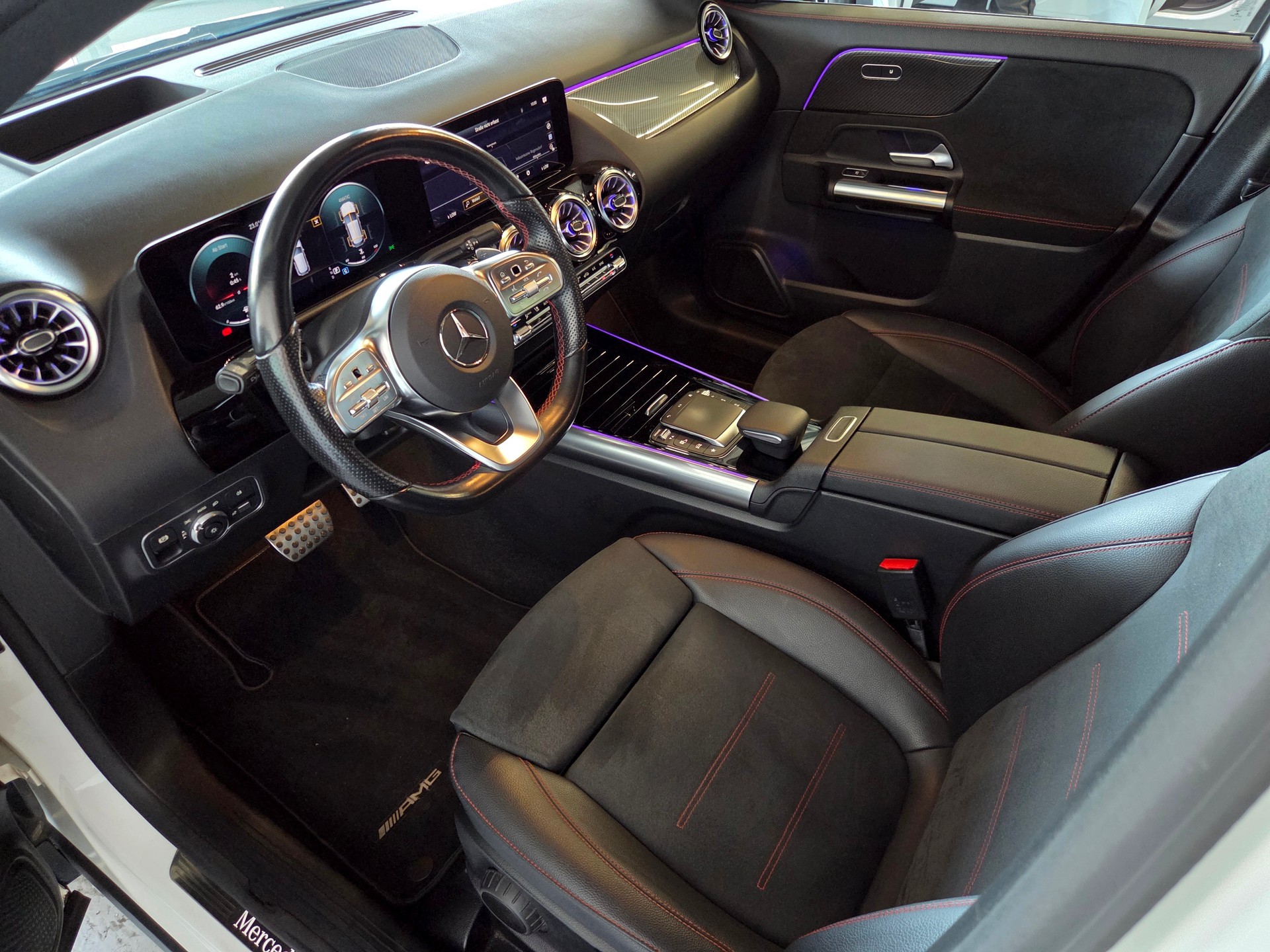 MERCEDES-BENZ GLA 250-image-3