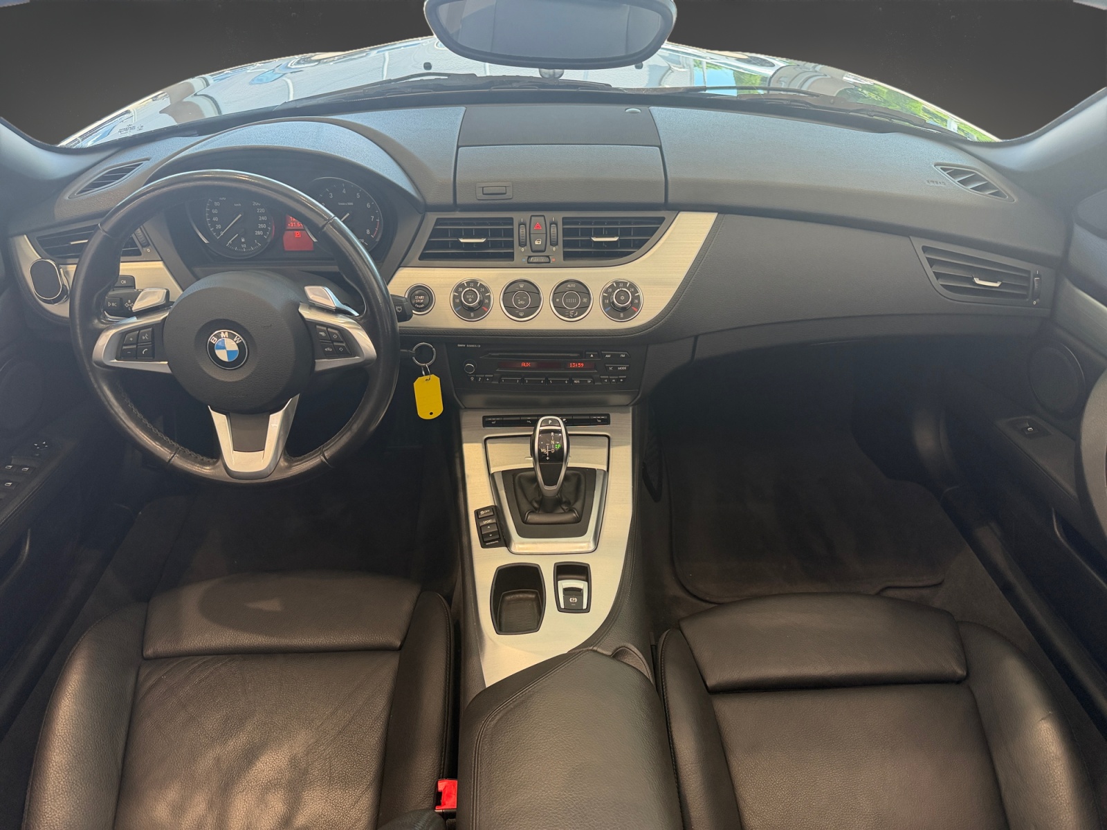 BMW Z4 sDrive35i DKG-image-10