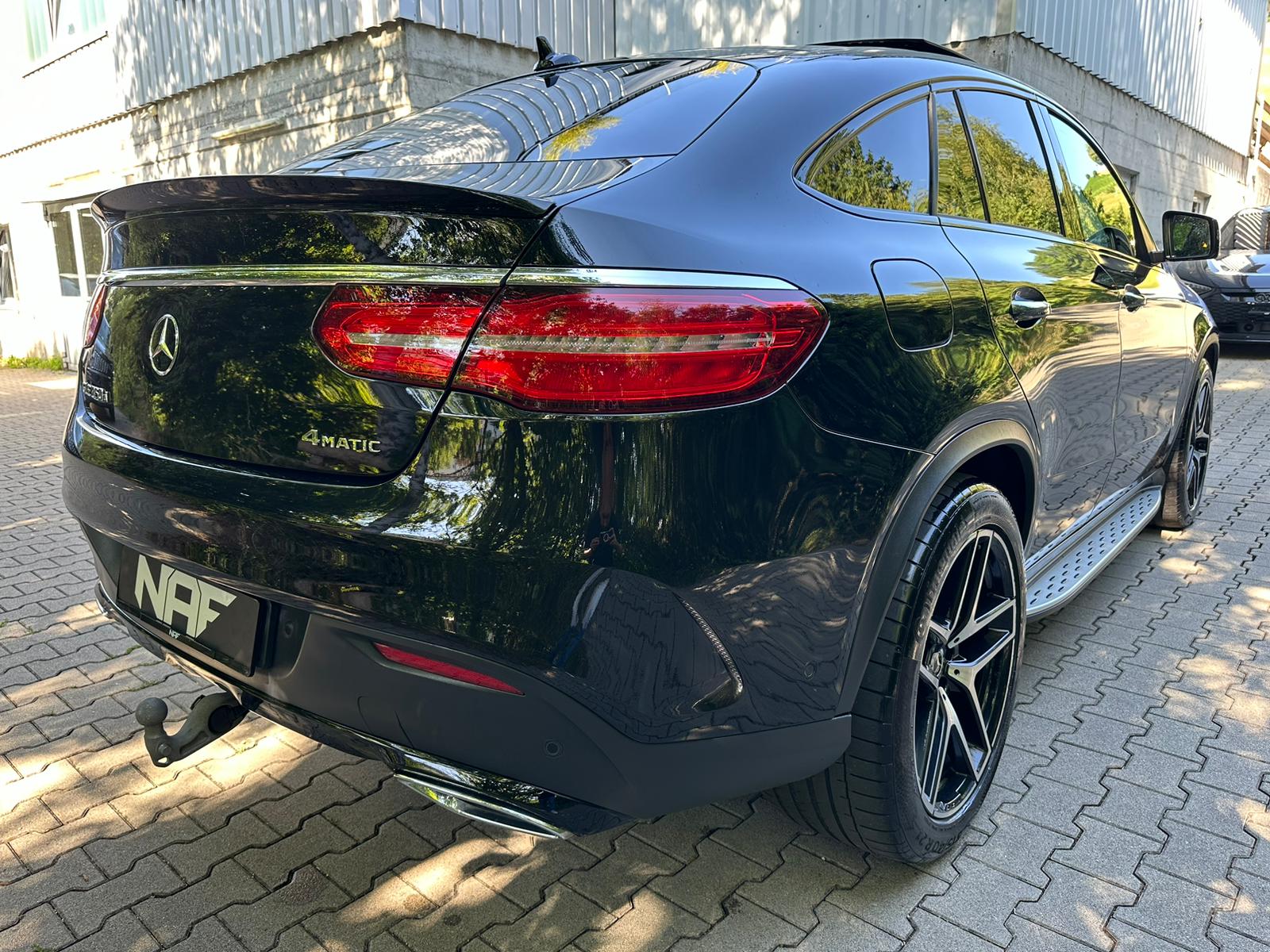 MERCEDES-BENZ GLE Coupé 350 d 4Matic 9G-Tronic-image-5