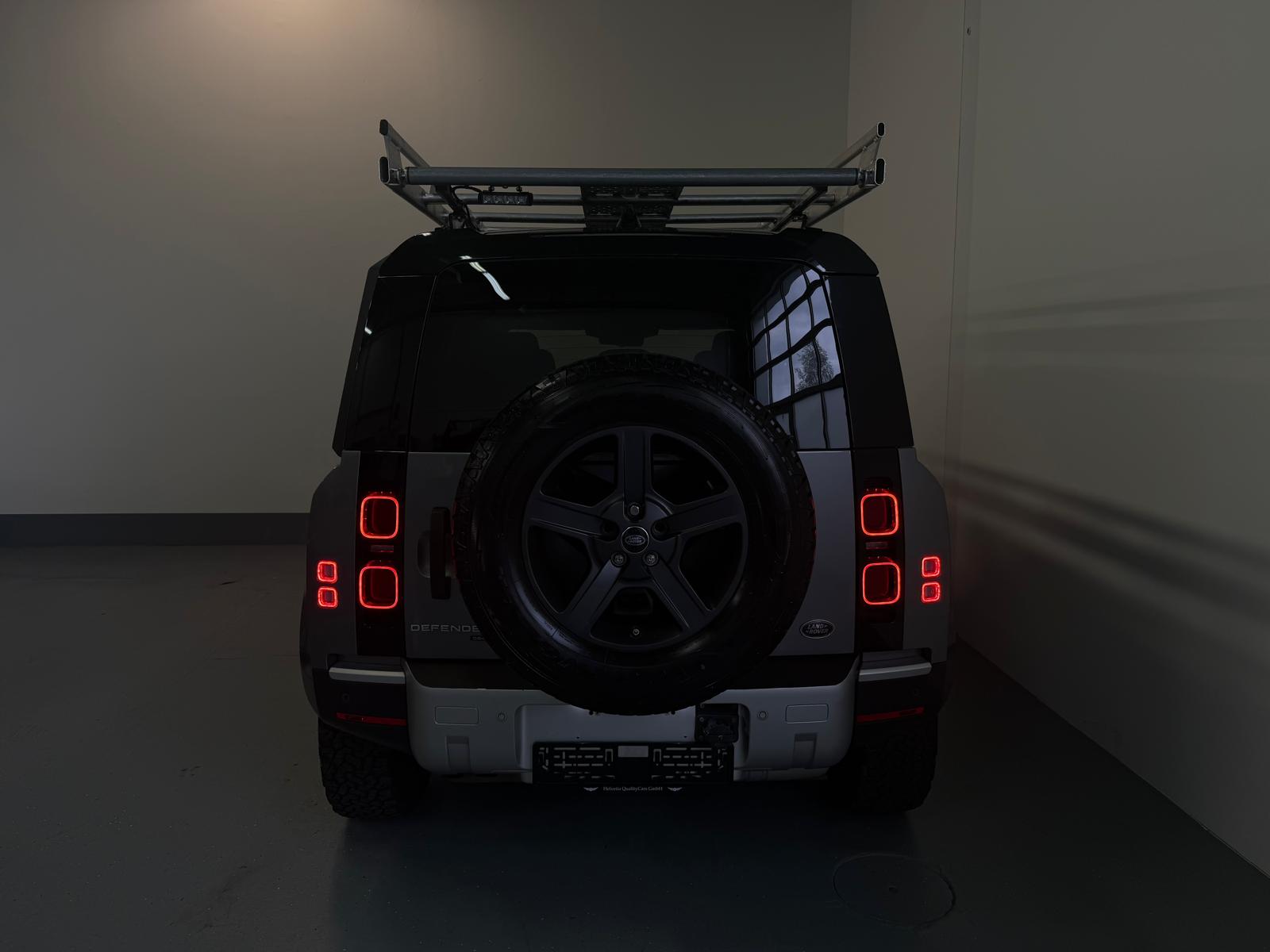 LAND ROVER Defender 110 D240 SD4 HSE AT8-image-11