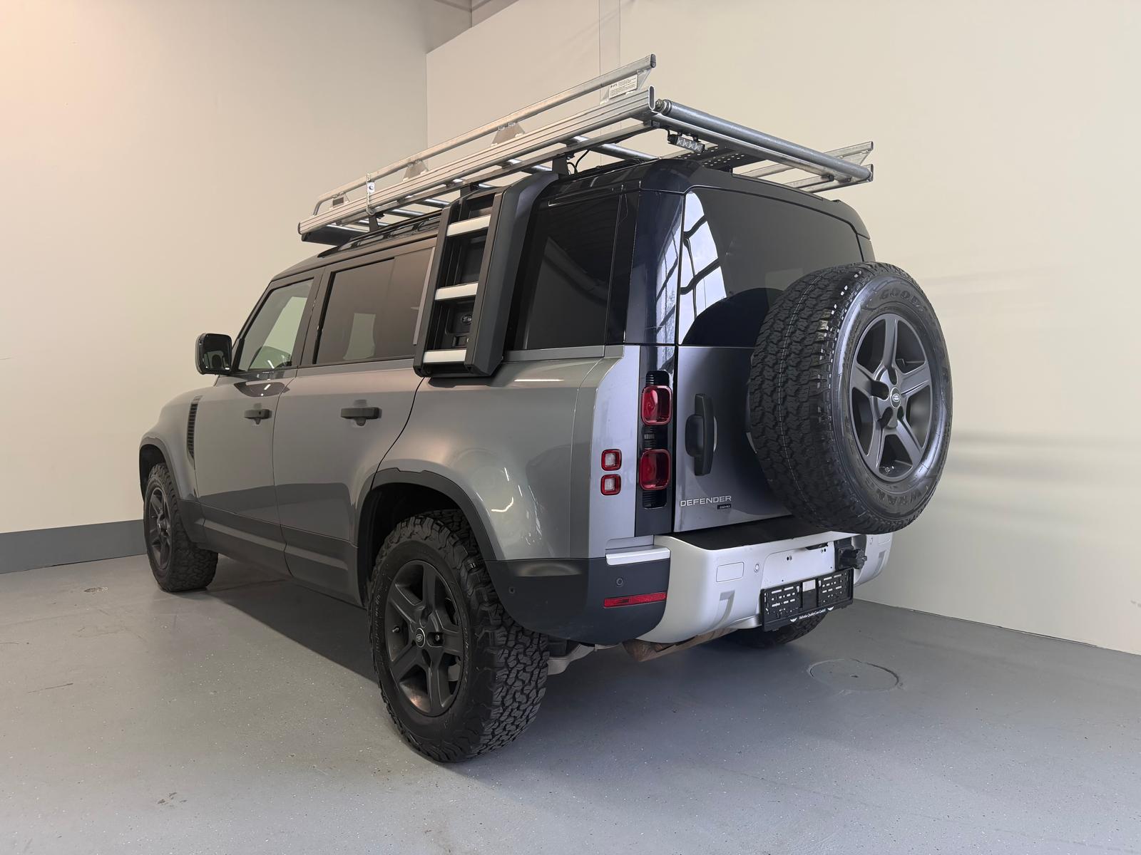 LAND ROVER Defender 110 D240 SD4 HSE AT8-image-9
