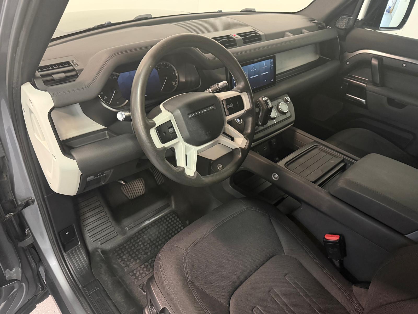 LAND ROVER Defender 110 D240 SD4 HSE AT8-image-13