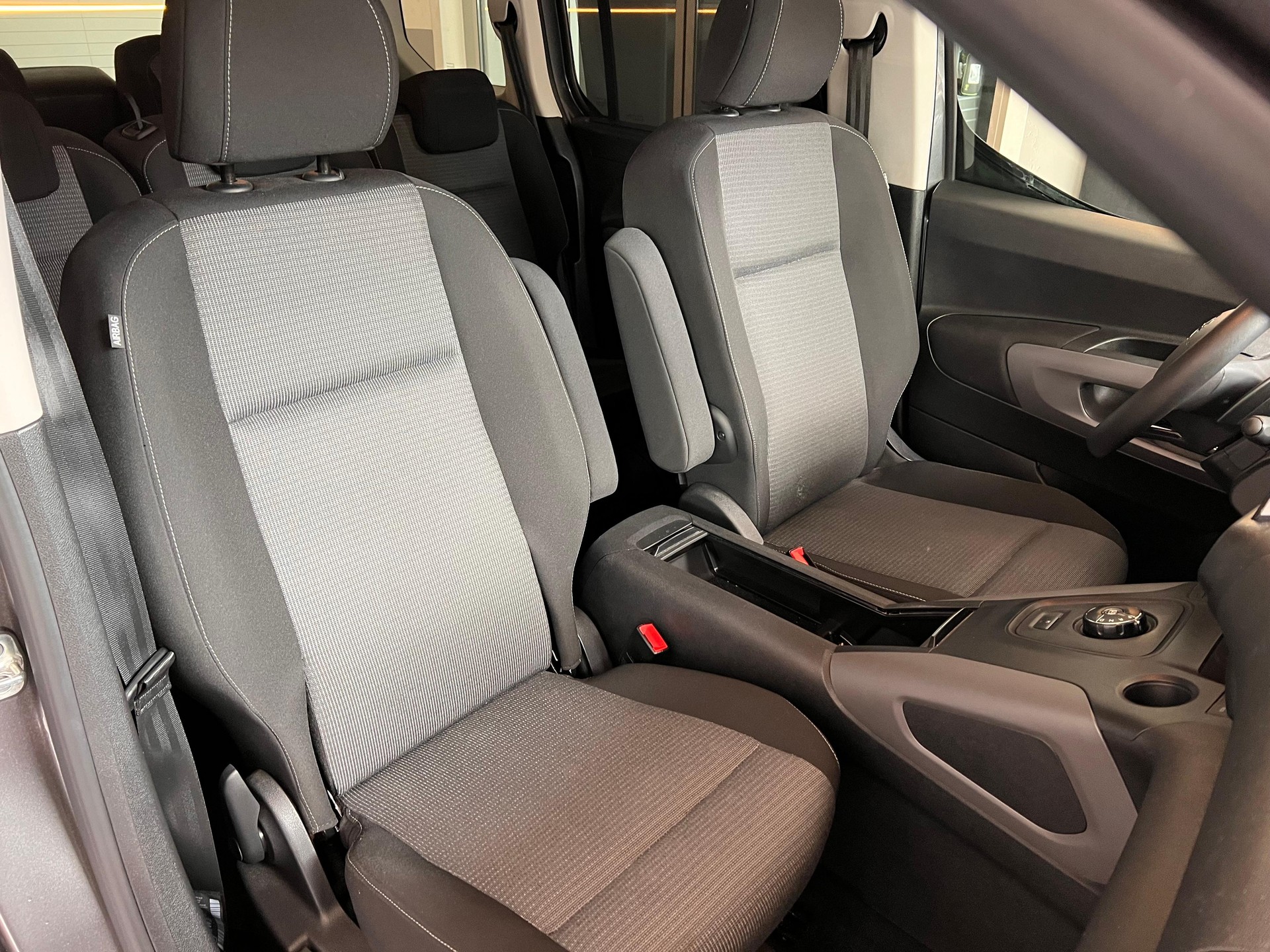 TOYOTA Proace City Verso L1 1.2 130 Trend-image-14