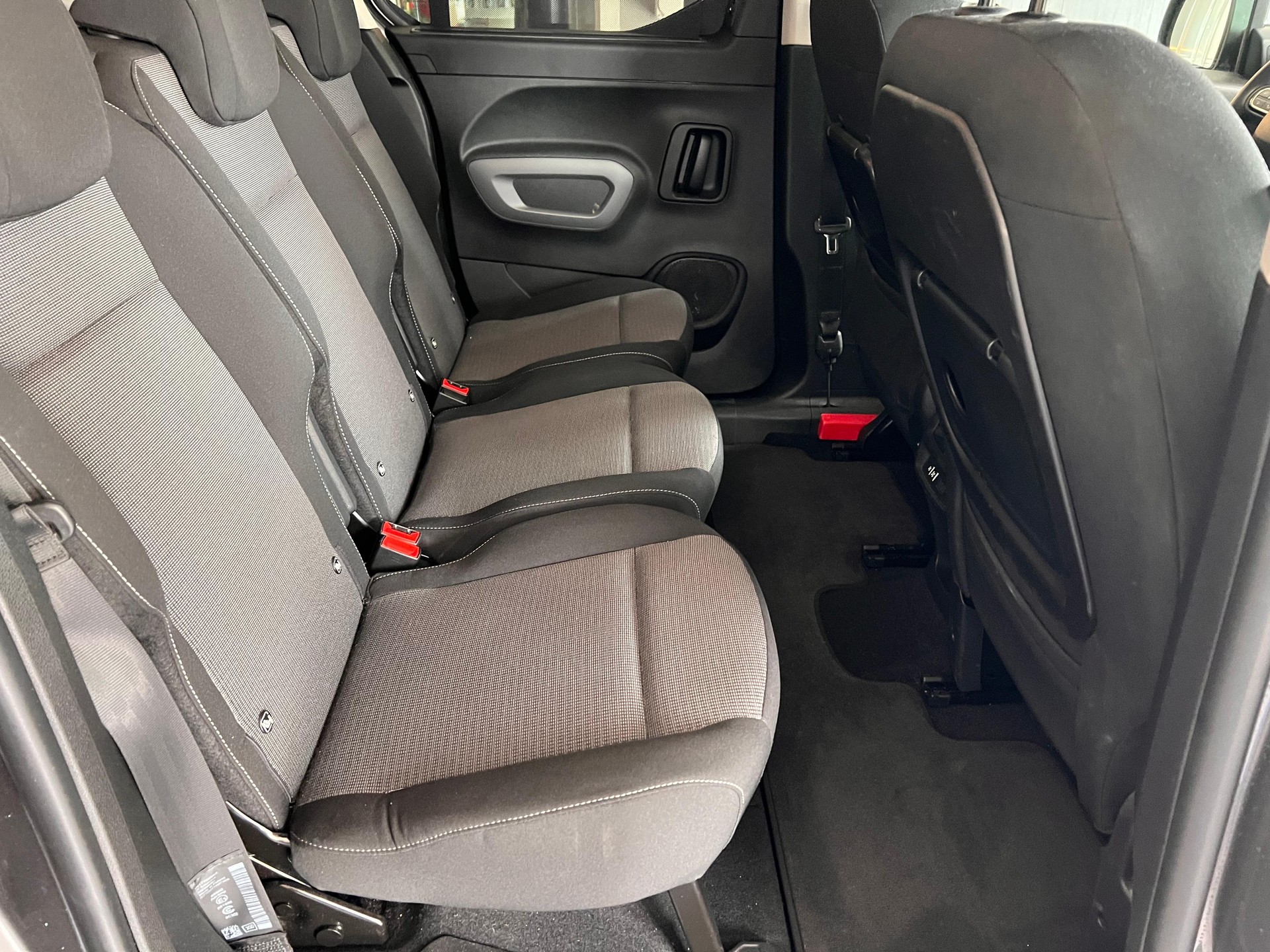 TOYOTA Proace City Verso L1 1.2 130 Trend-image-11