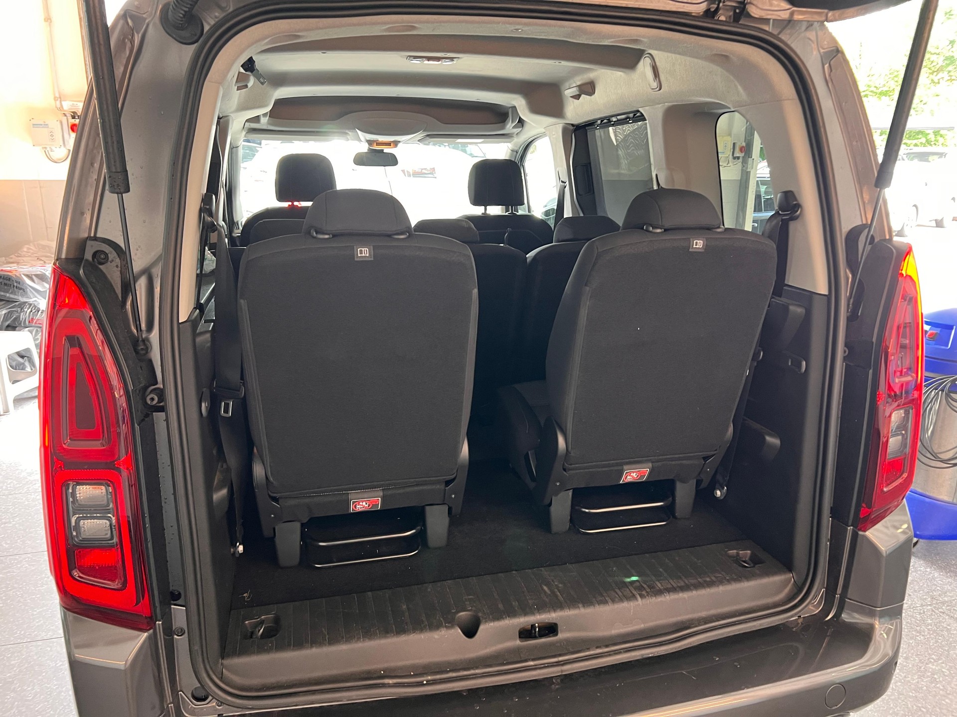 TOYOTA Proace City Verso L1 1.2 130 Trend-image-6