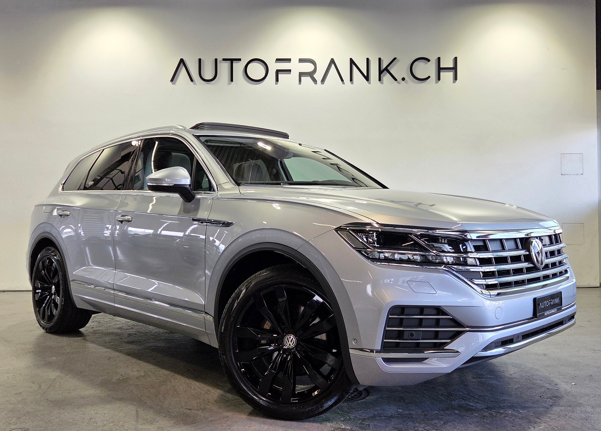 VW Touareg 3.0 V6 TDI 286 Elegance-image-18