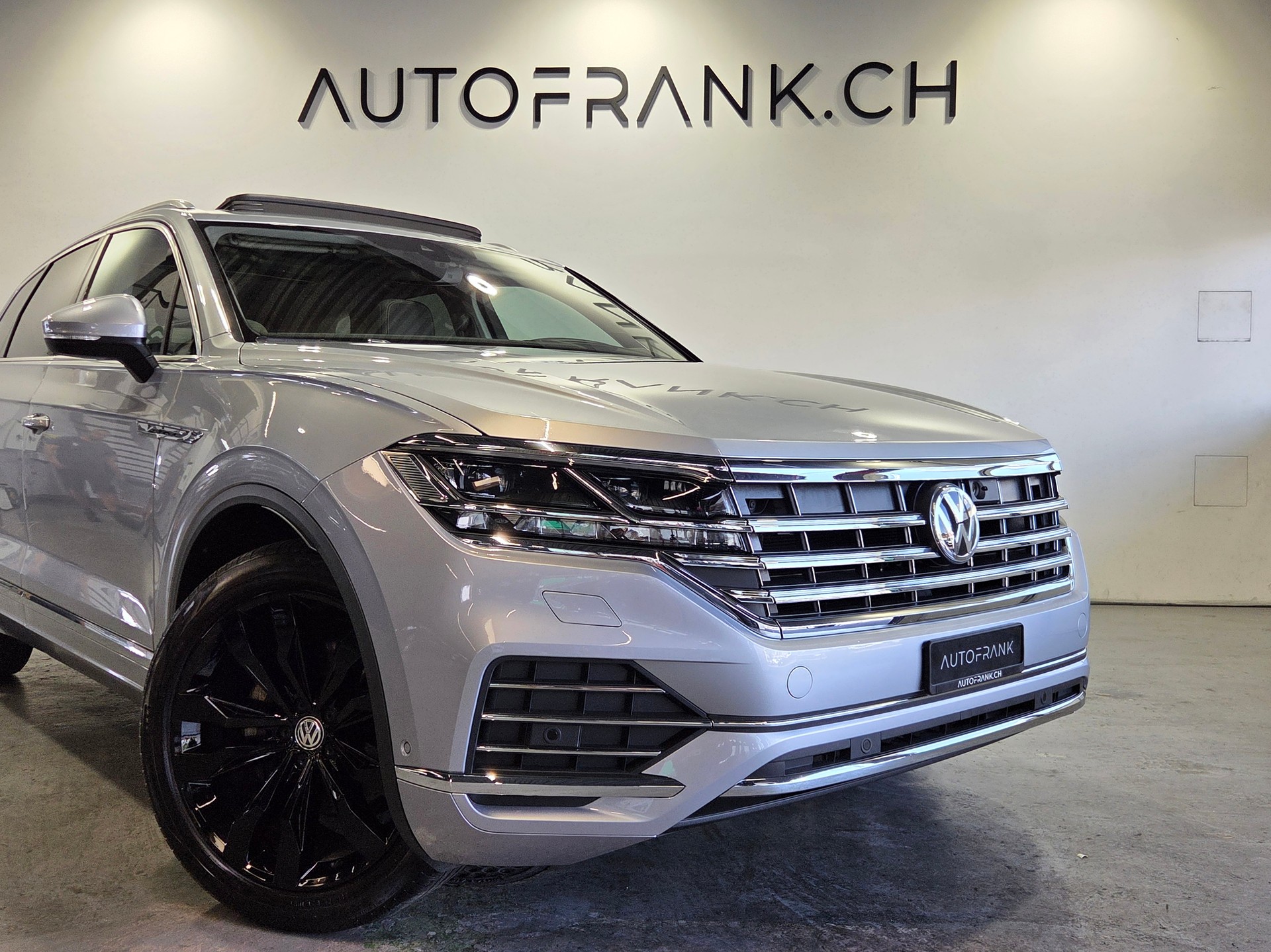 VW Touareg 3.0 V6 TDI 286 Elegance-image-9