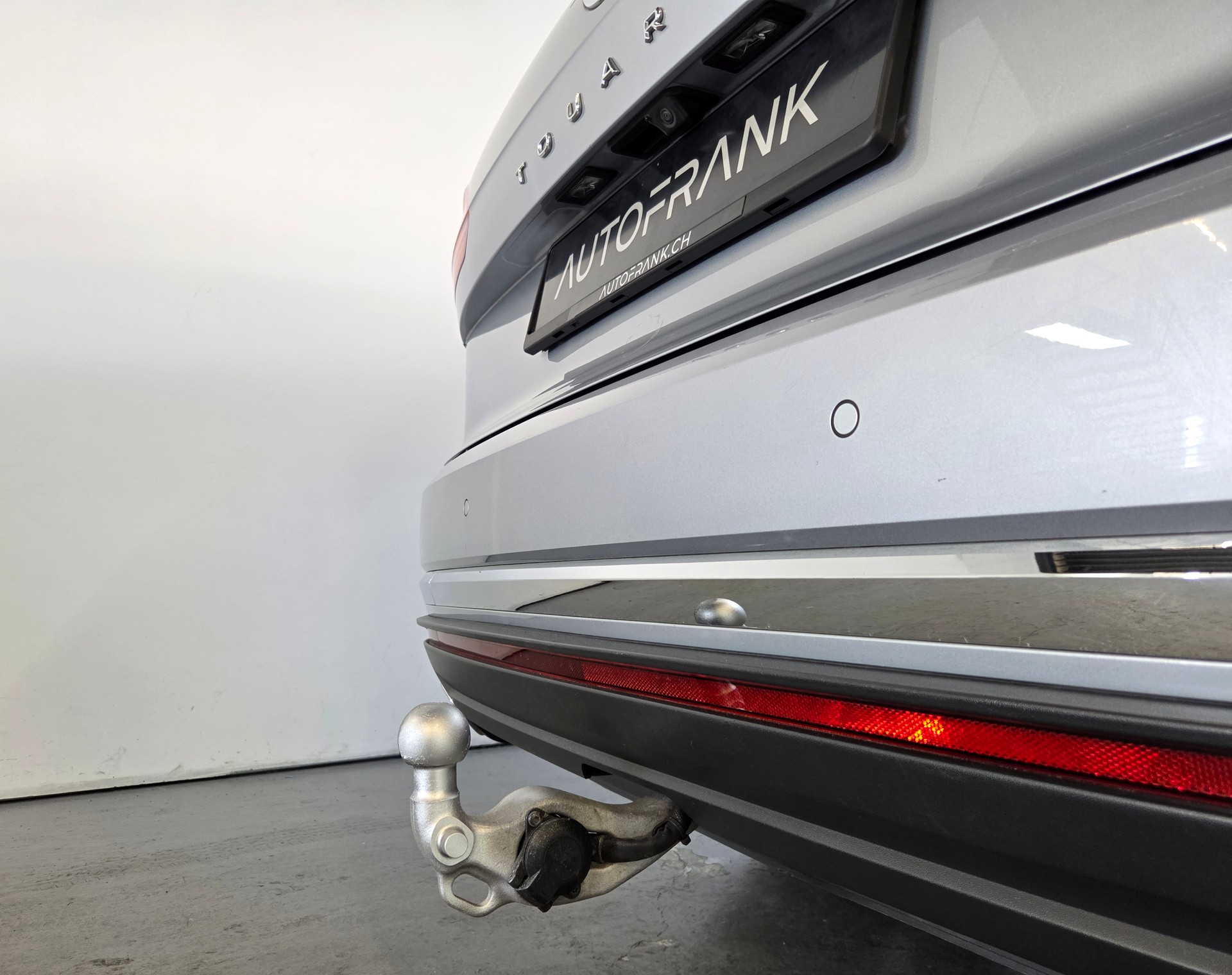 VW Touareg 3.0 V6 TDI 286 Elegance-image-12