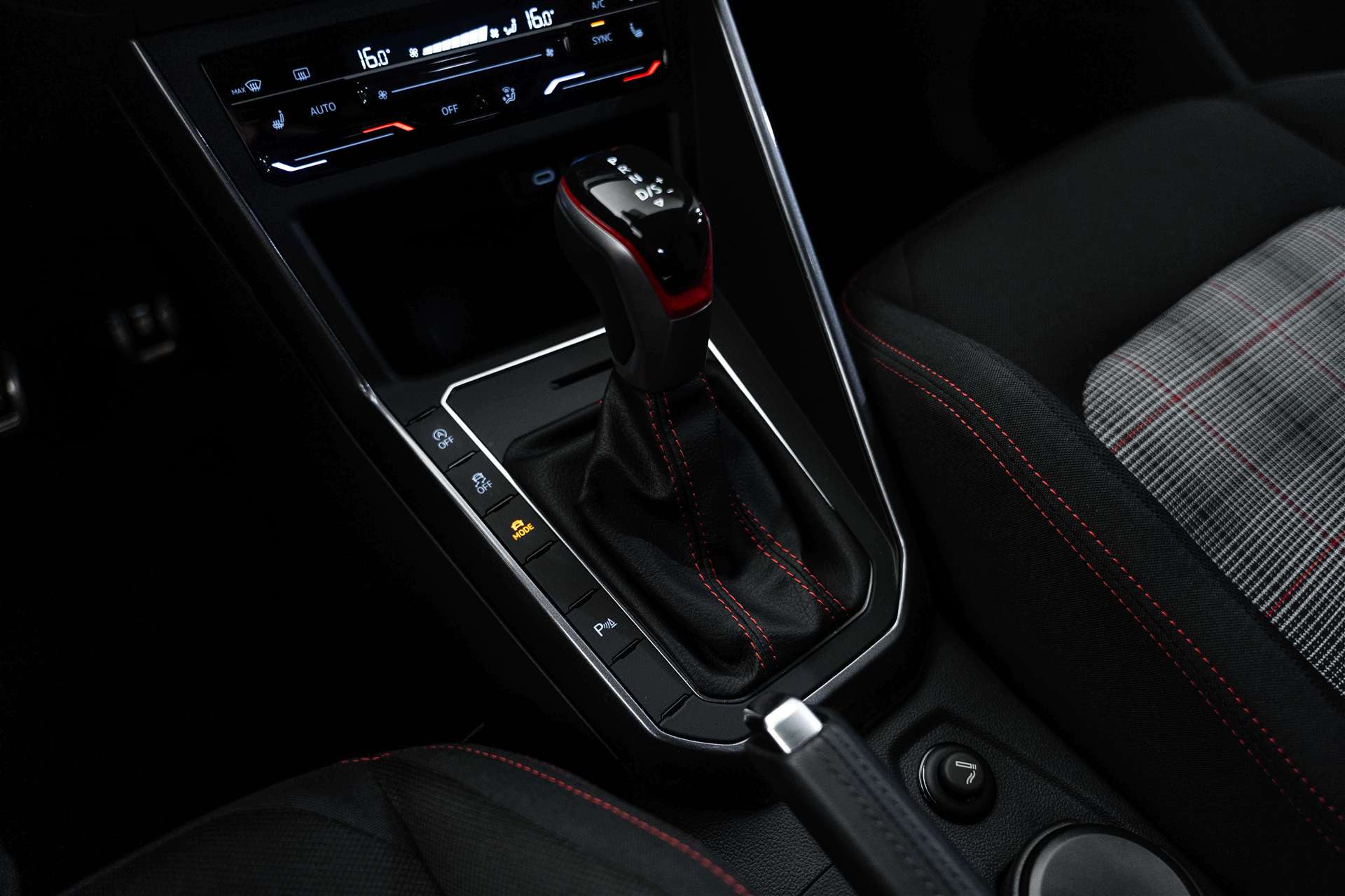 VW Polo 2.0 TSI GTI DSG 207PS-image-23