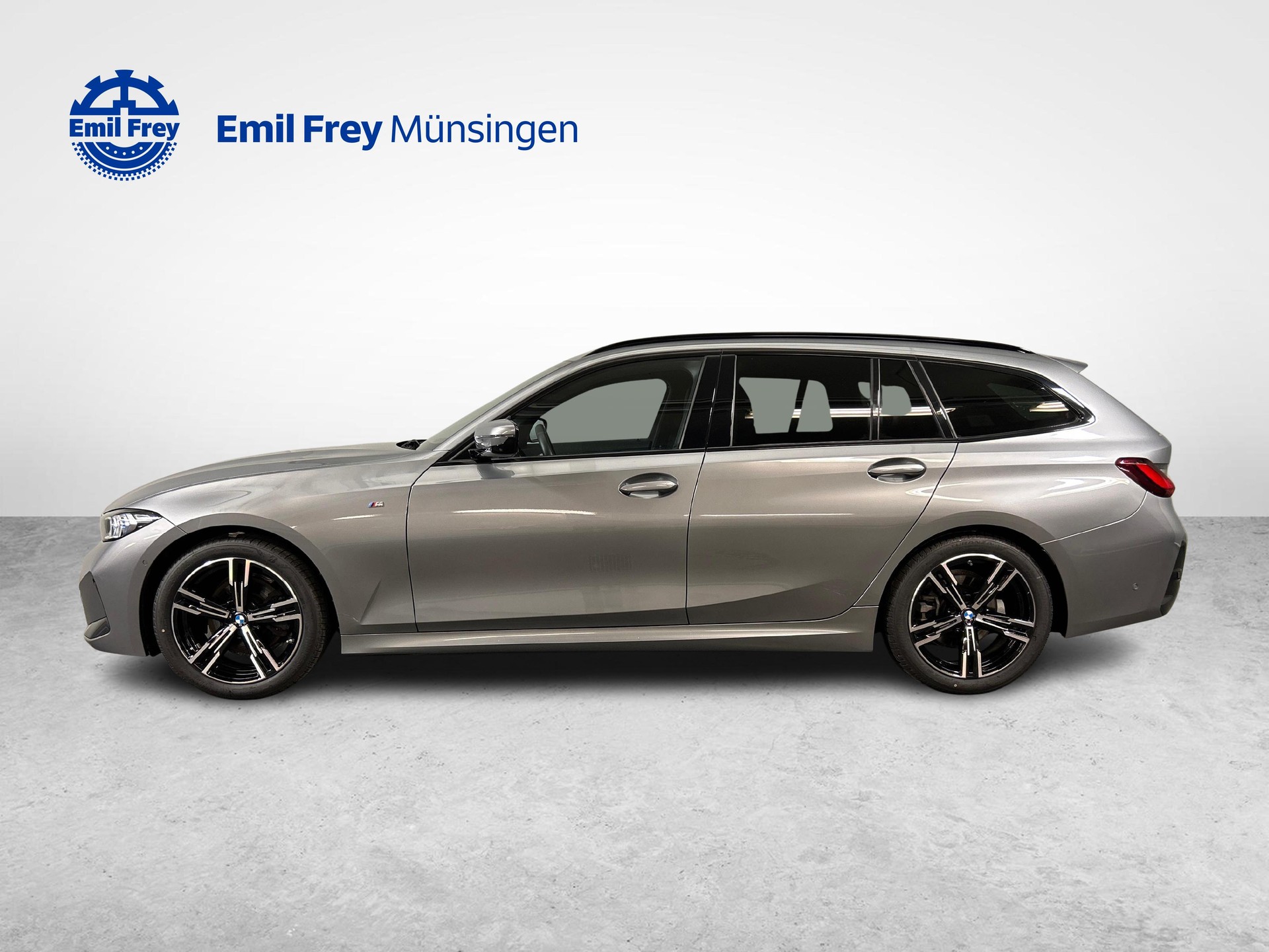 BMW 320d xDrive SAG Touring-image-4