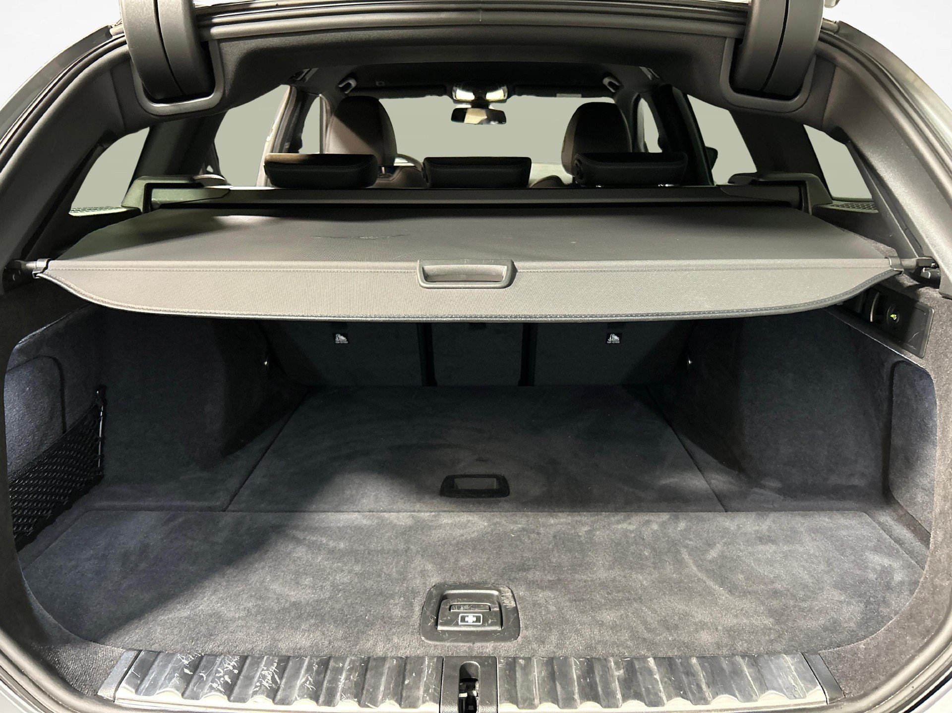 BMW 320d xDrive SAG Touring-image-11