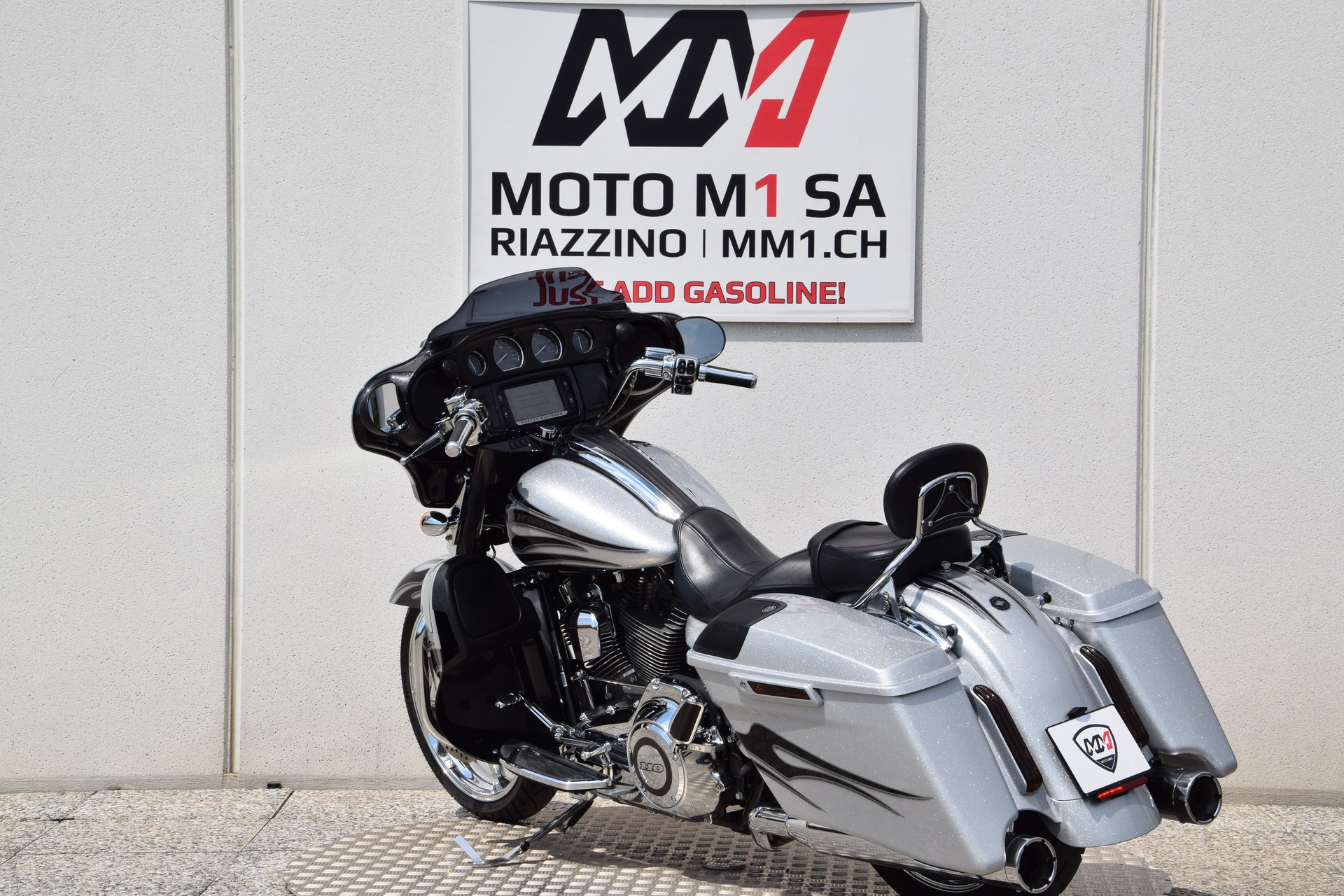 HARLEY-DAVIDSON FLHXSE Street Glide ABS CVO-image-6