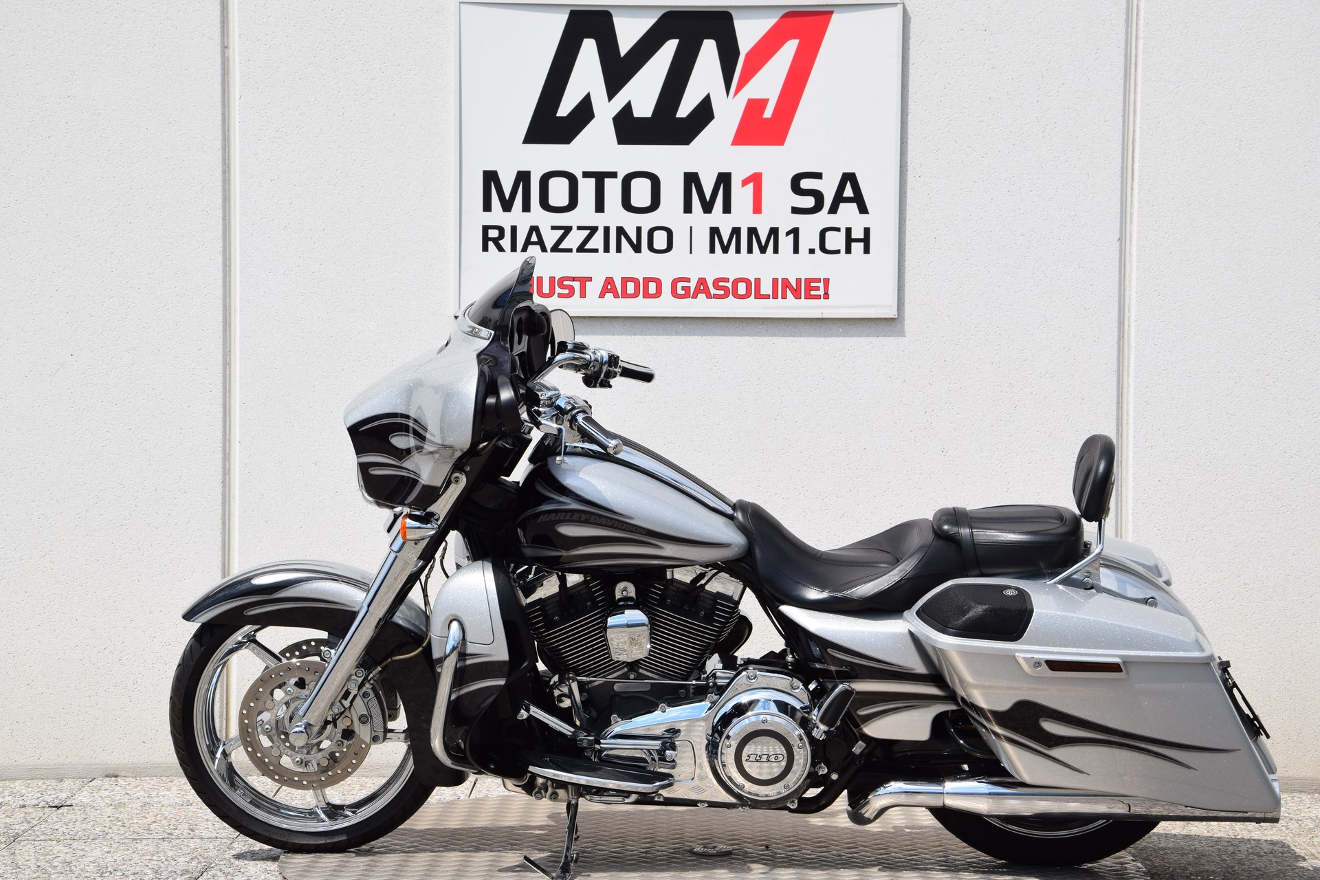 HARLEY-DAVIDSON FLHXSE Street Glide ABS CVO-image-5