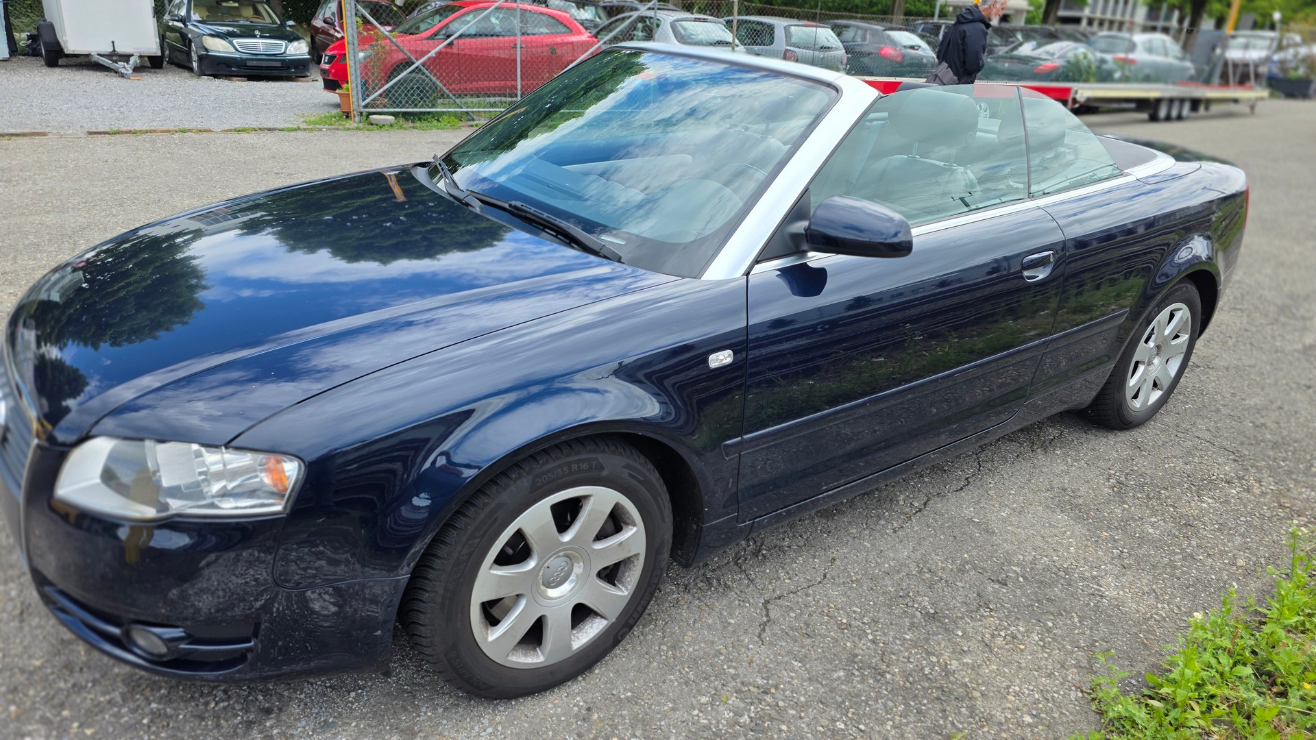 AUDI A4 Cabriolet 2.0T FSI multitronic-image-2
