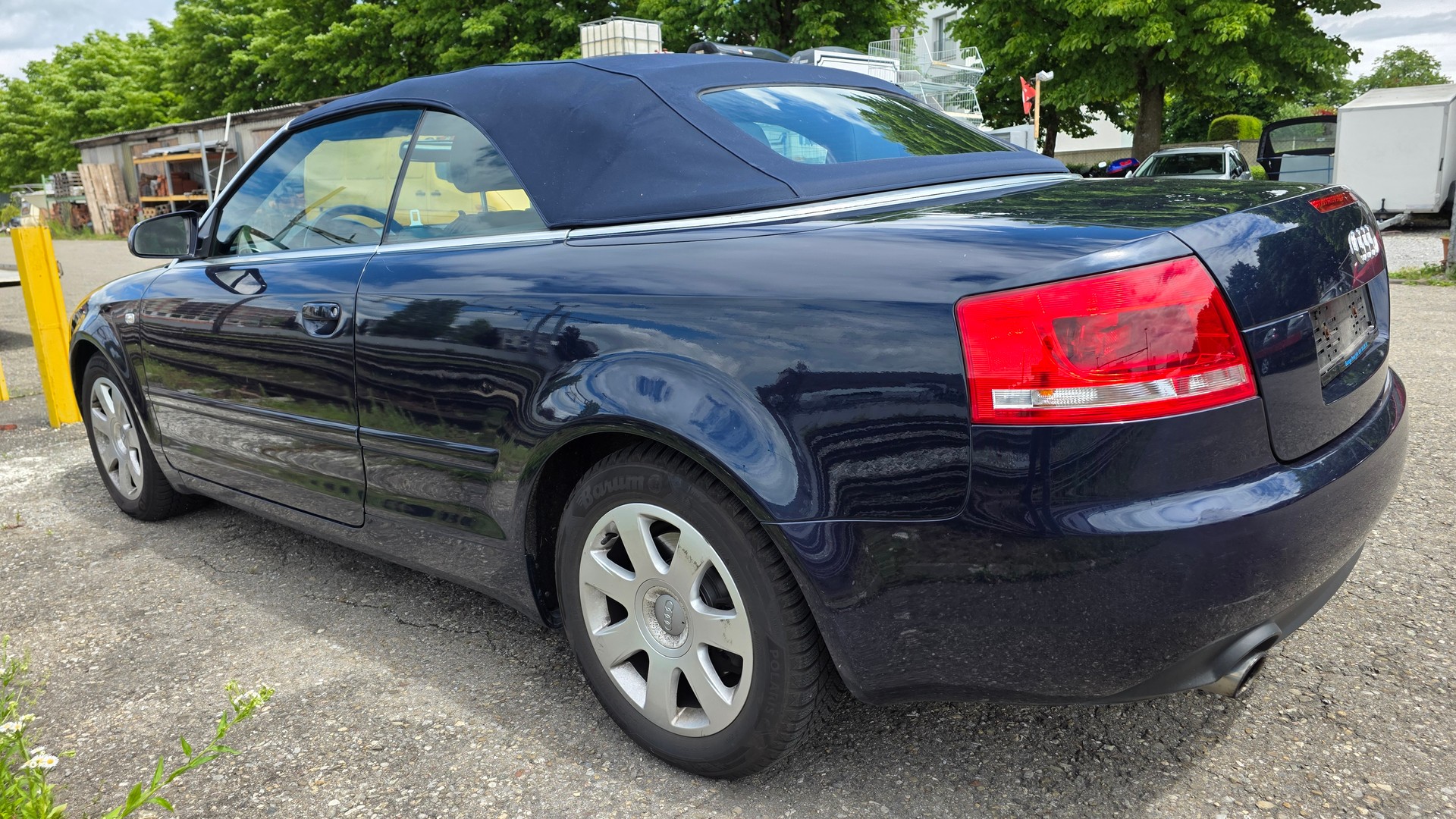 AUDI A4 Cabriolet 2.0T FSI multitronic-image-6