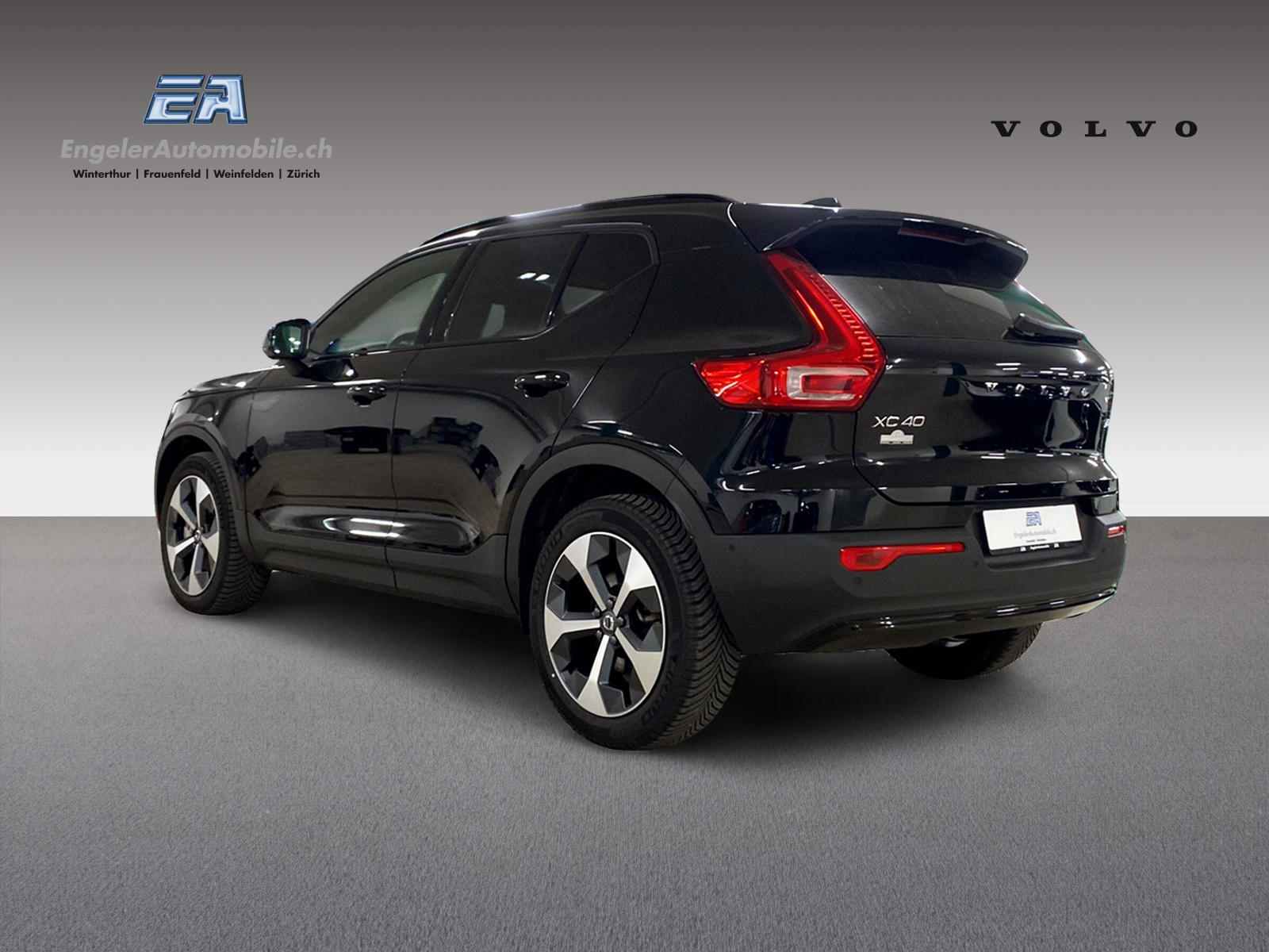 VOLVO XC40 2.0 B3 MH Plus Dark-image-3