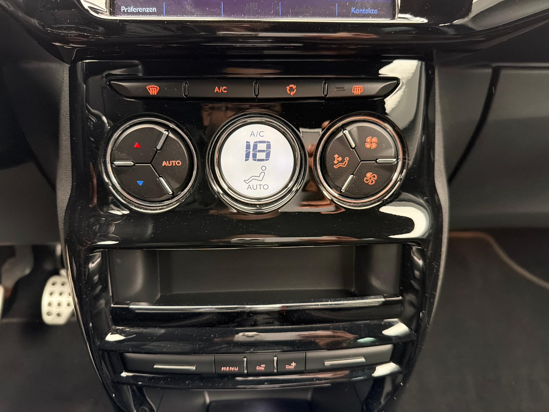 DS AUTOMOBILES 3 1.2 PureTech Performance Line-image-15
