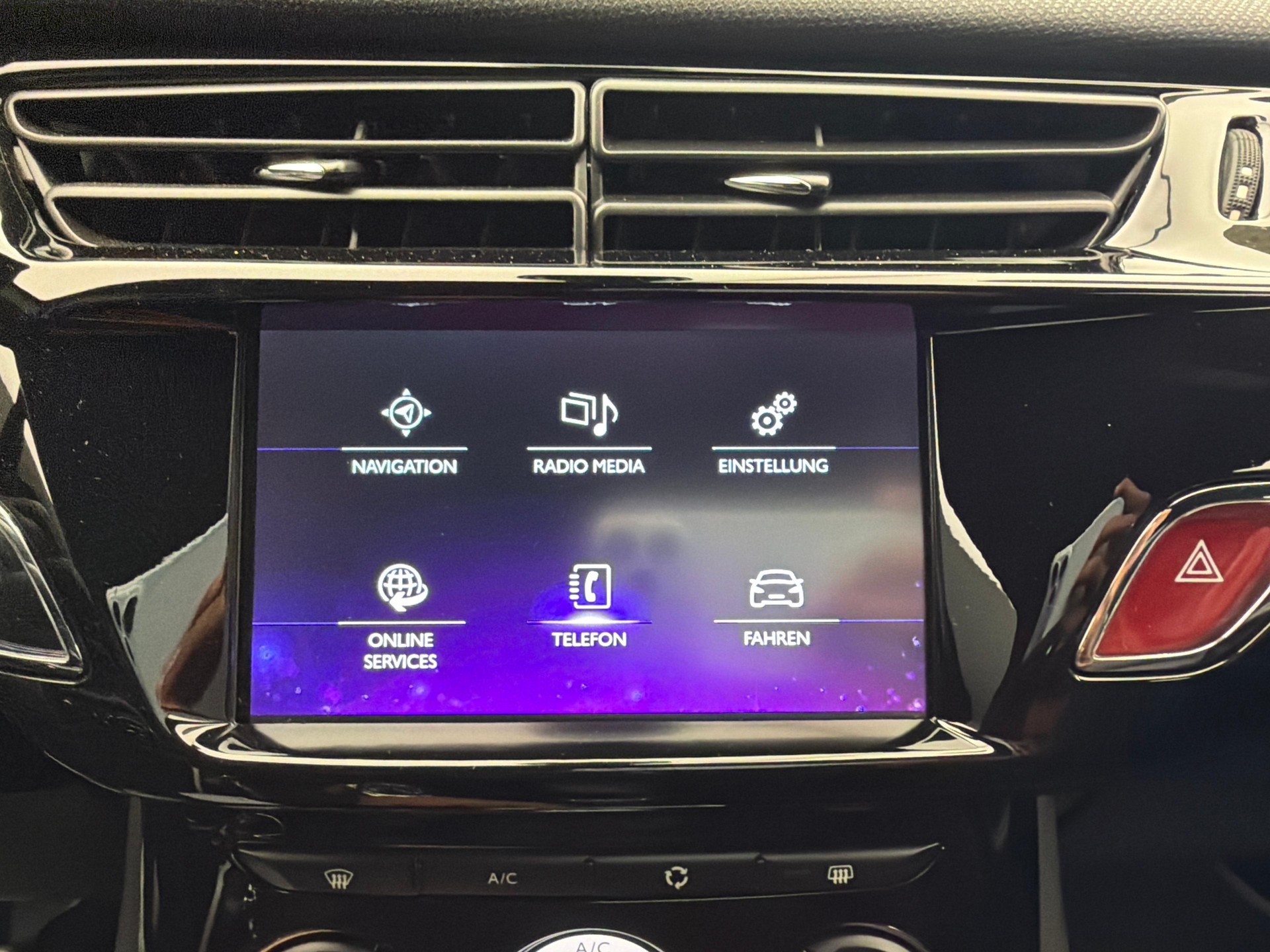 DS AUTOMOBILES 3 1.2 PureTech Performance Line-image-14