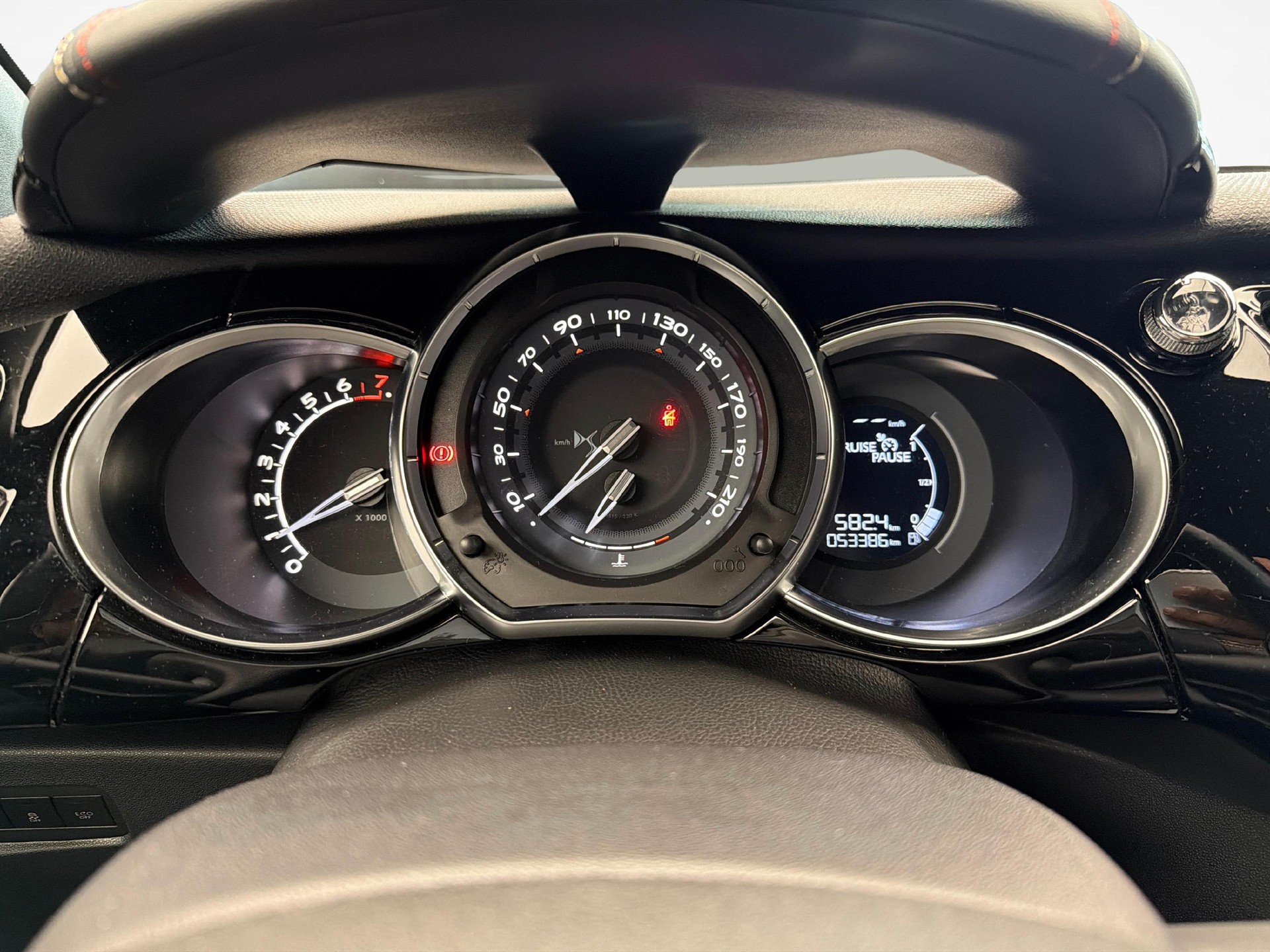 DS AUTOMOBILES 3 1.2 PureTech Performance Line-image-12