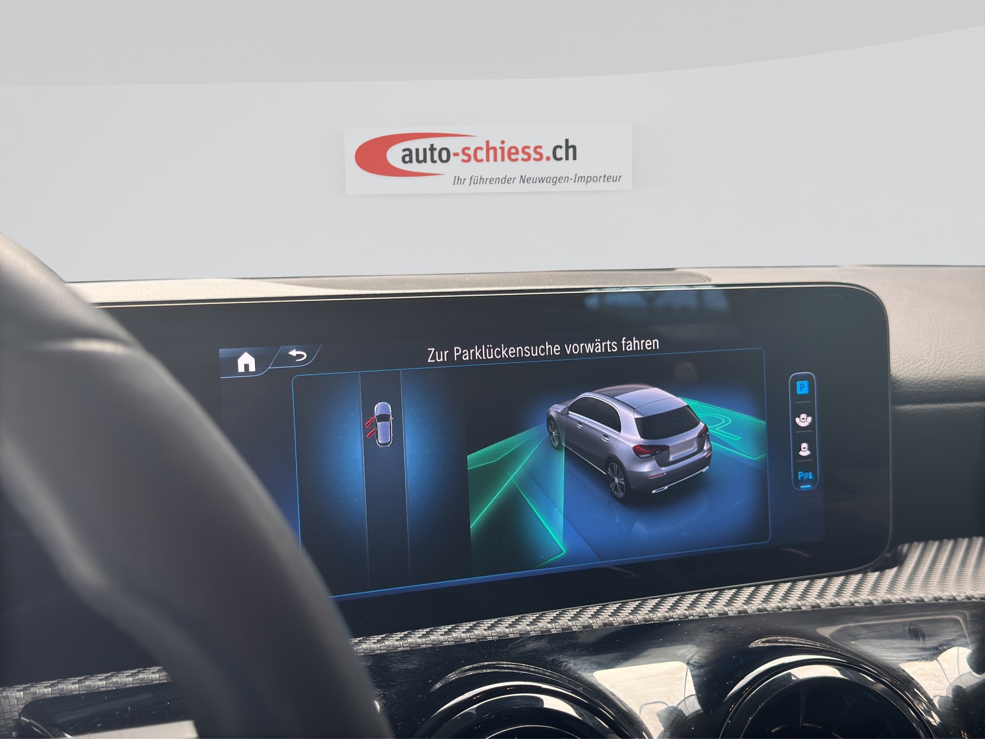 MERCEDES-BENZ A 180 7G-DCT-image-12