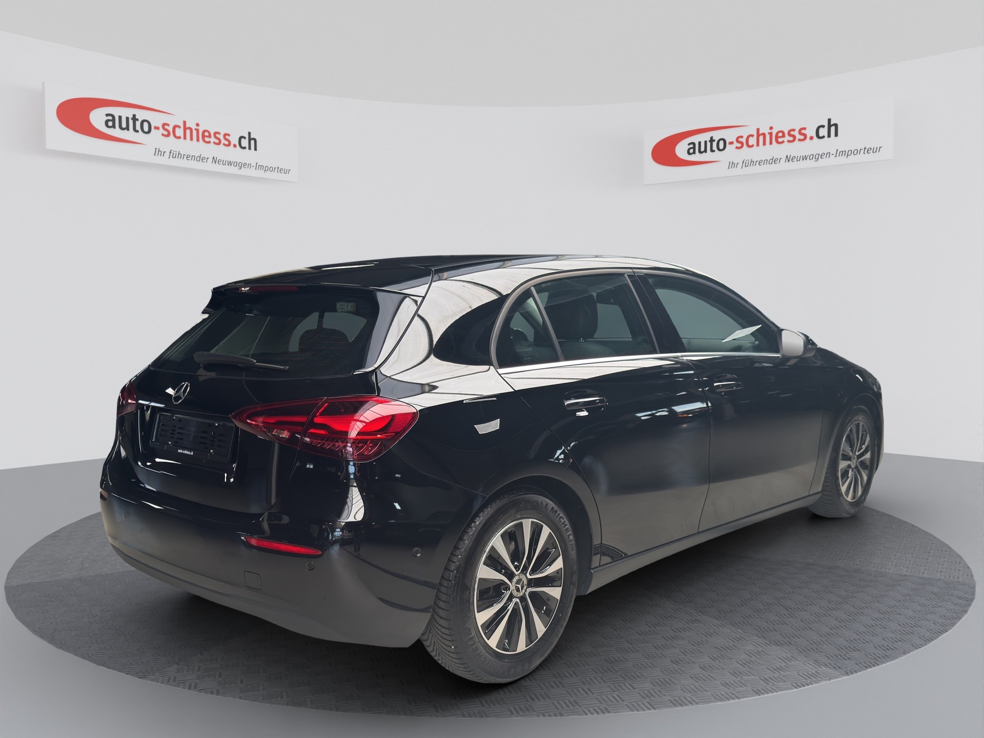 MERCEDES-BENZ A 180 7G-DCT-image-4
