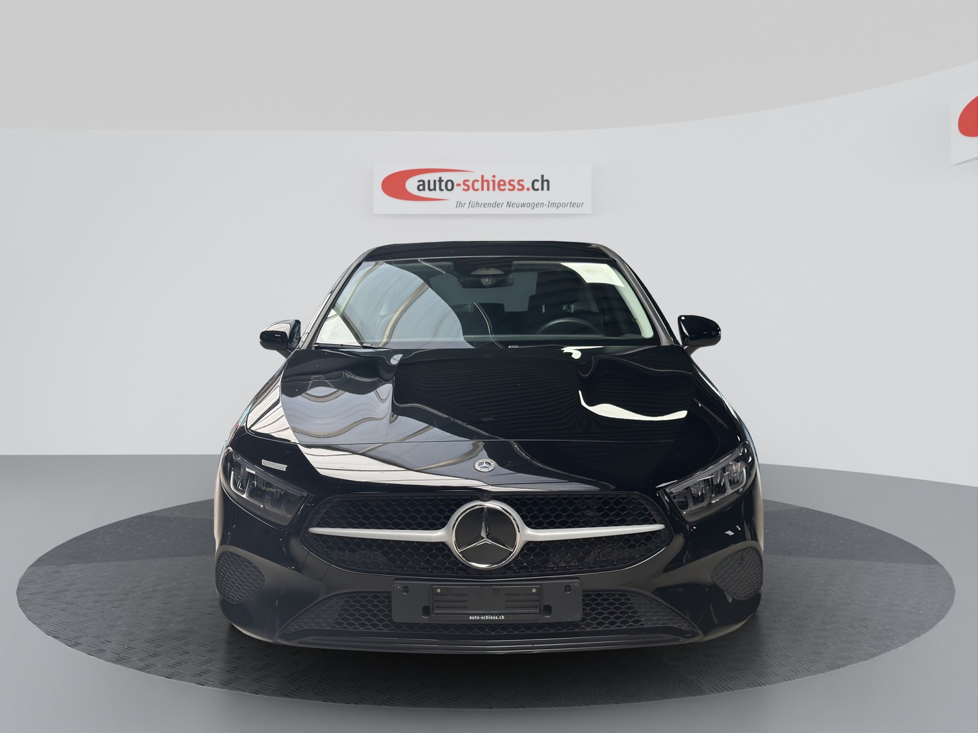 MERCEDES-BENZ A 180 7G-DCT-image-1