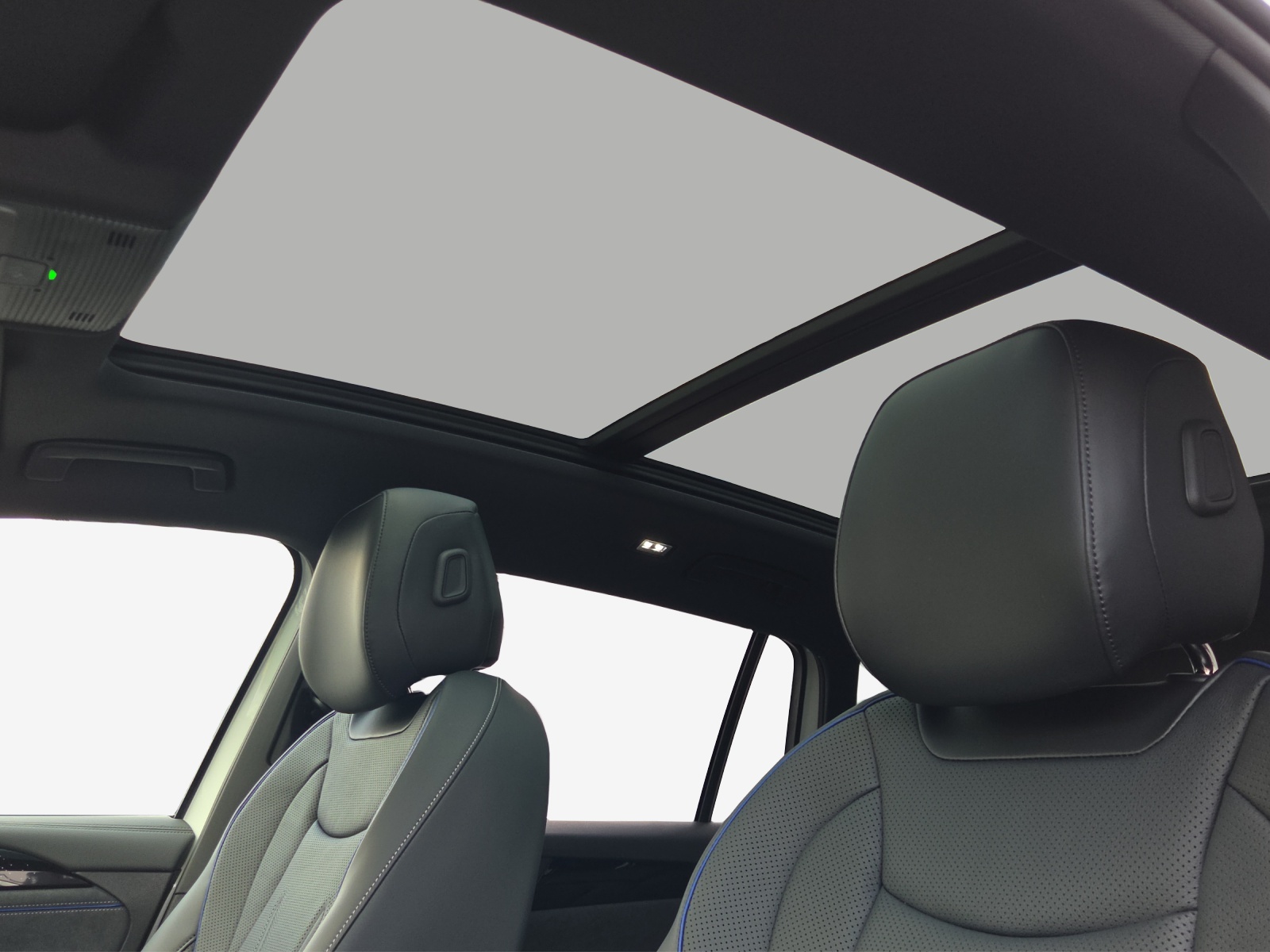VW Tiguan 2.0 TSI DSG R-Line Plus 4Motion-image-14