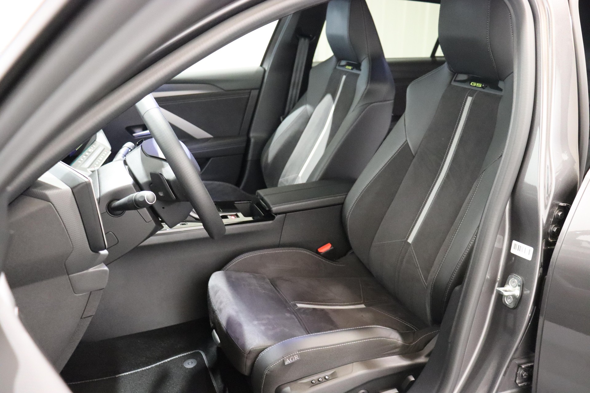 OPEL Astra Sports Tourer 1.6 T PHEV 225 GSe-image-4