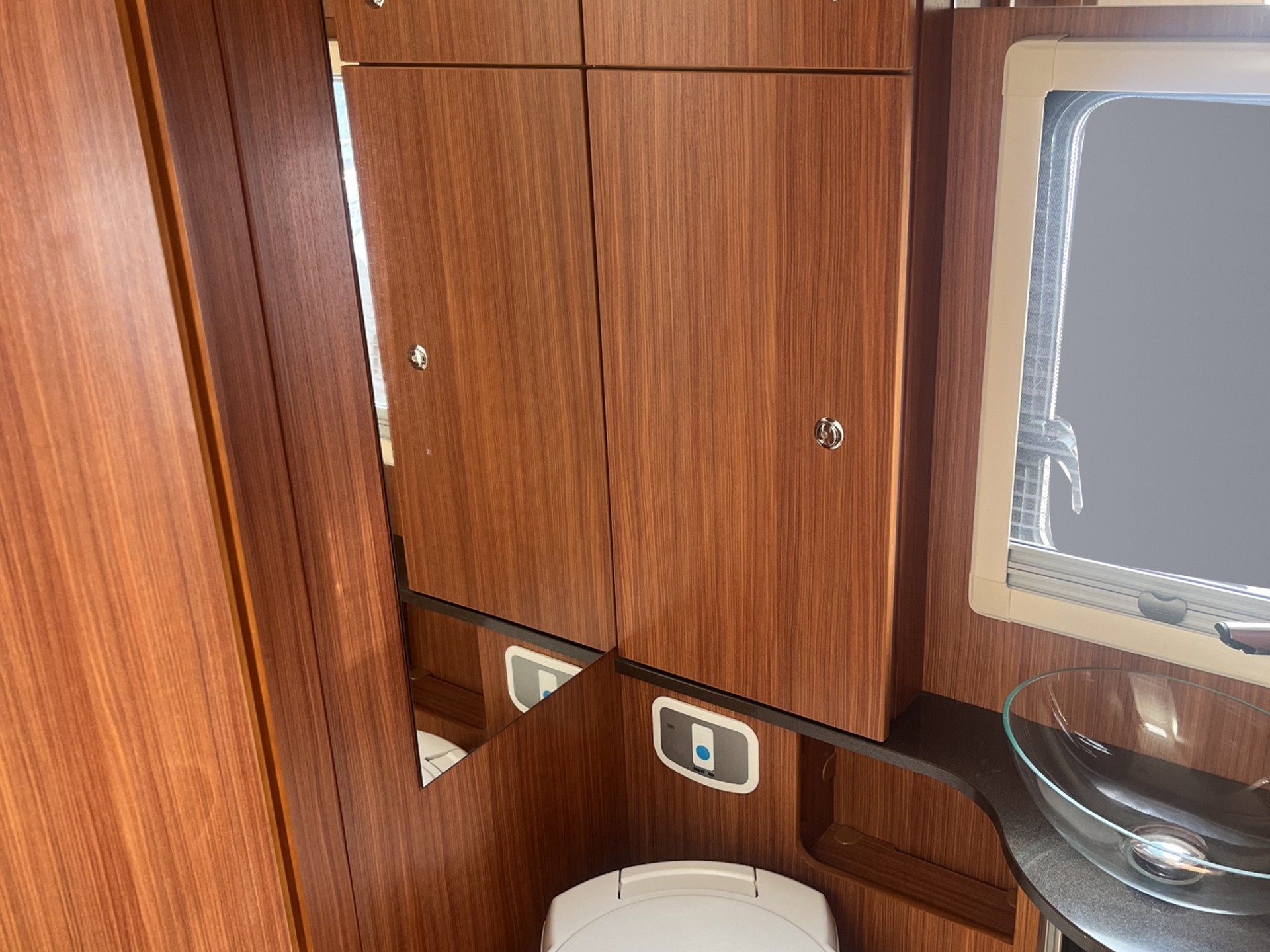 ADRIA Plus M 680 SL *1Hand, Luftfederung, Frisch ab MFK, Automat*-image-25
