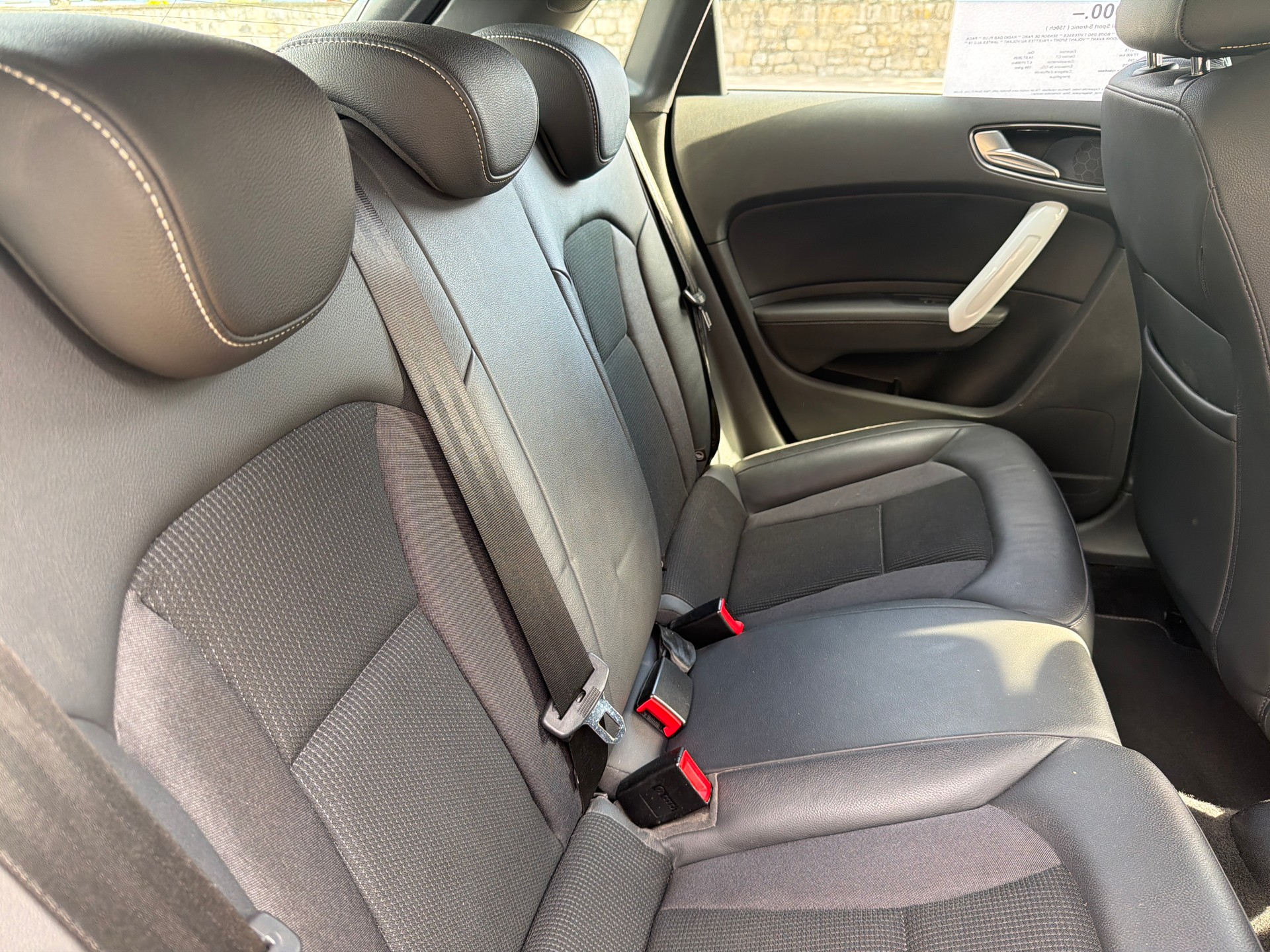 AUDI A1 Sportback 1.4 TFSI Sport S-tronic-image-13