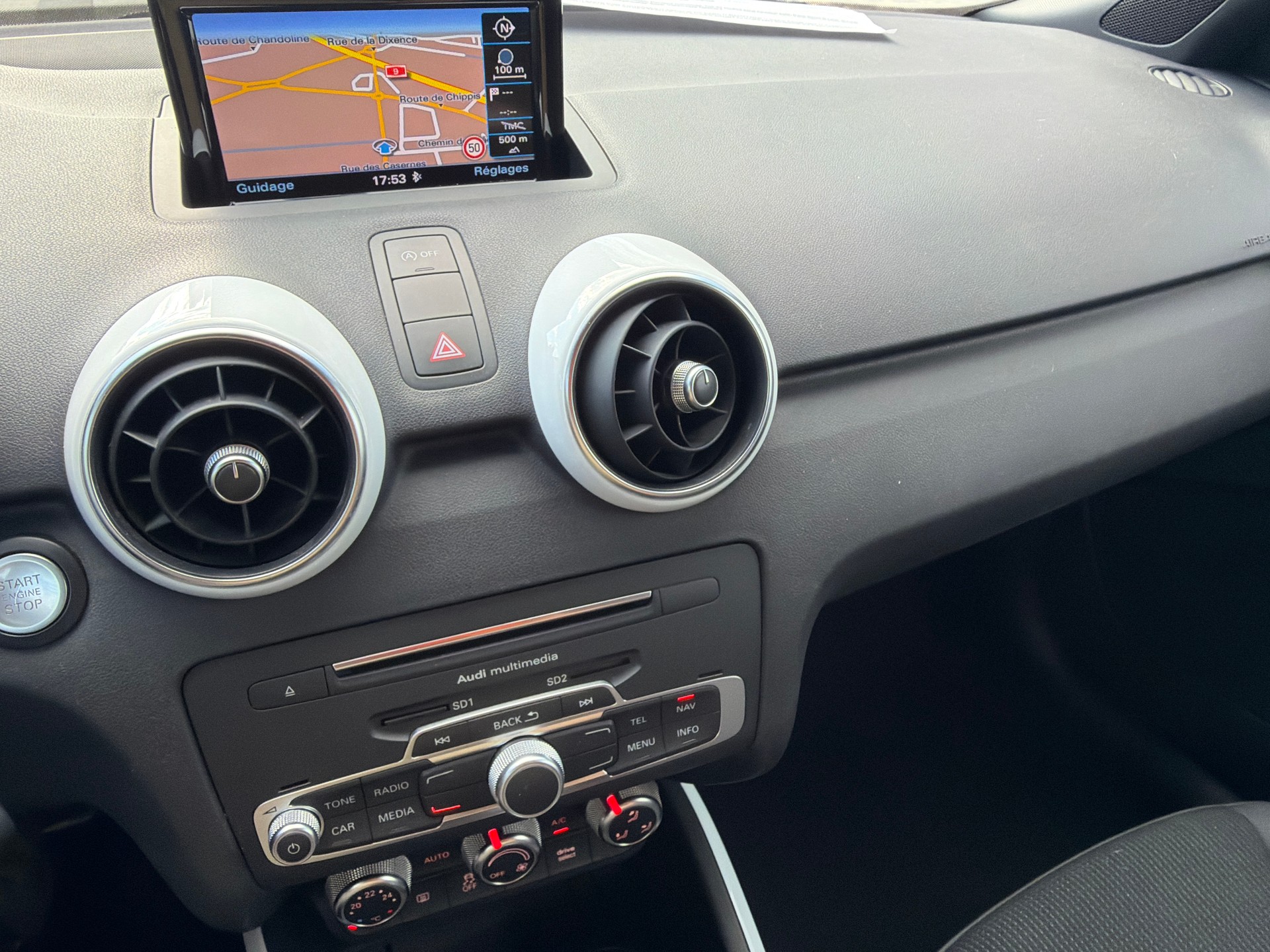 AUDI A1 Sportback 1.4 TFSI Sport S-tronic-image-9